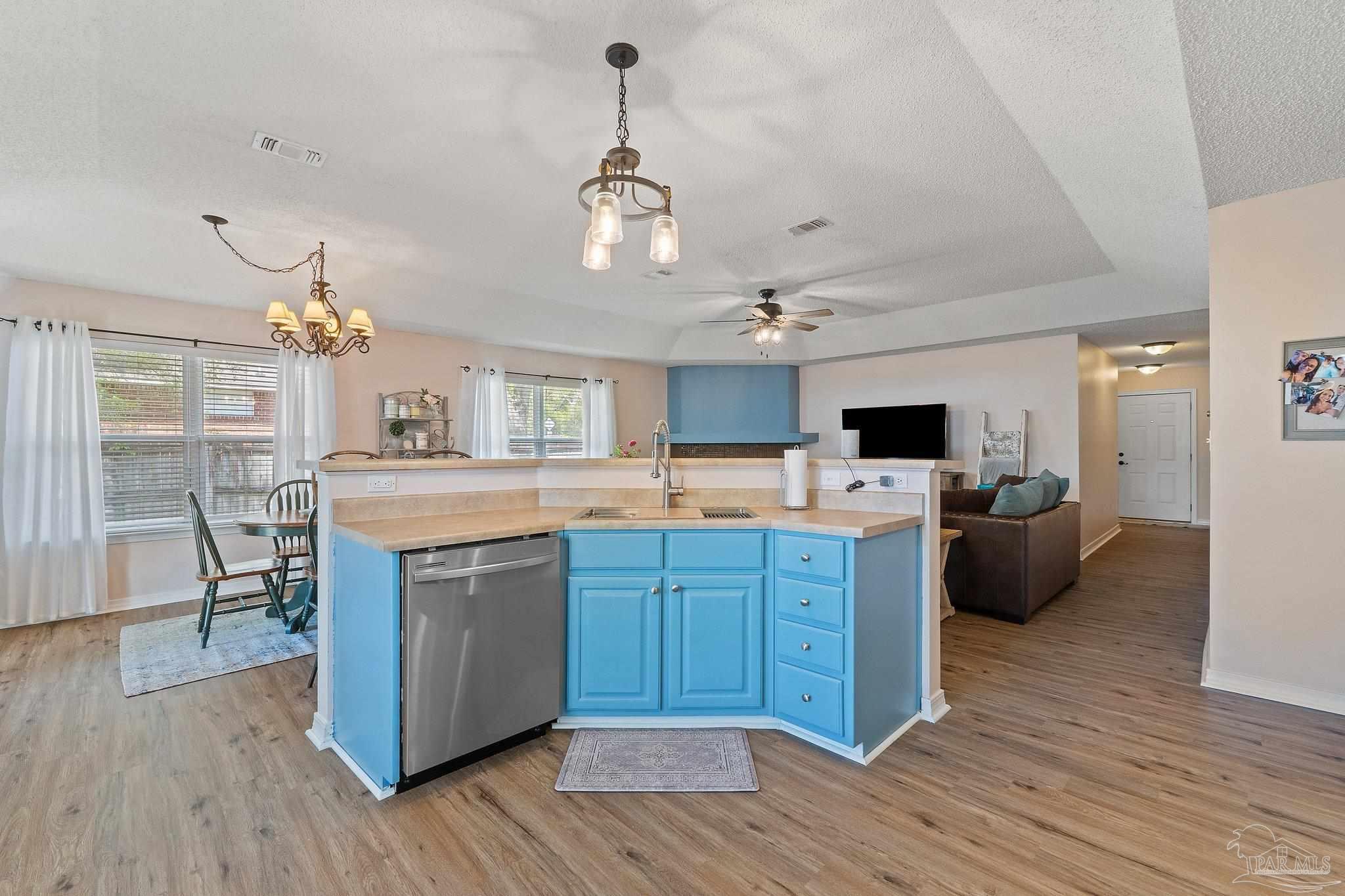 6677 Klondike Rd