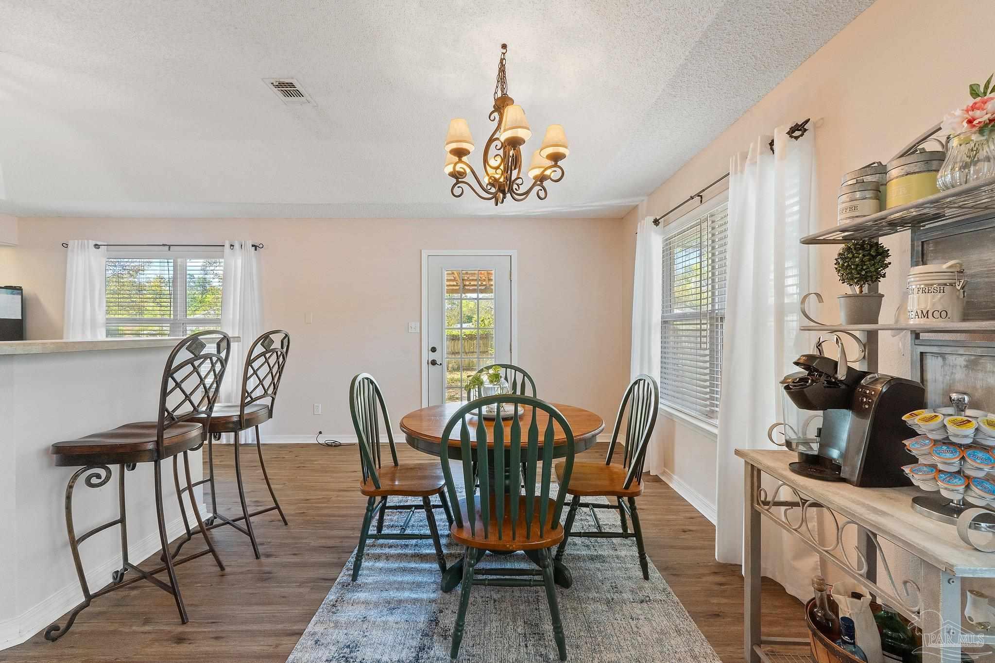 6677 Klondike Rd