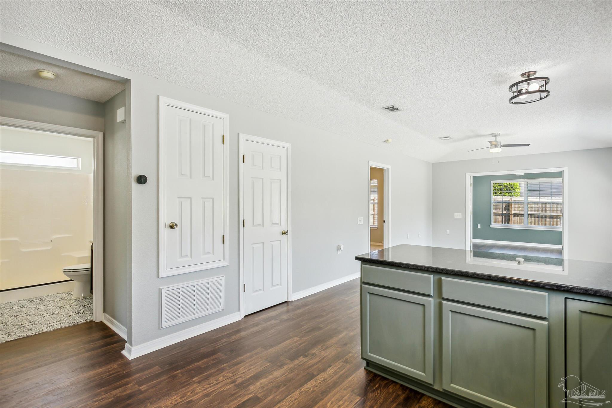 7845 Heirloom Dr