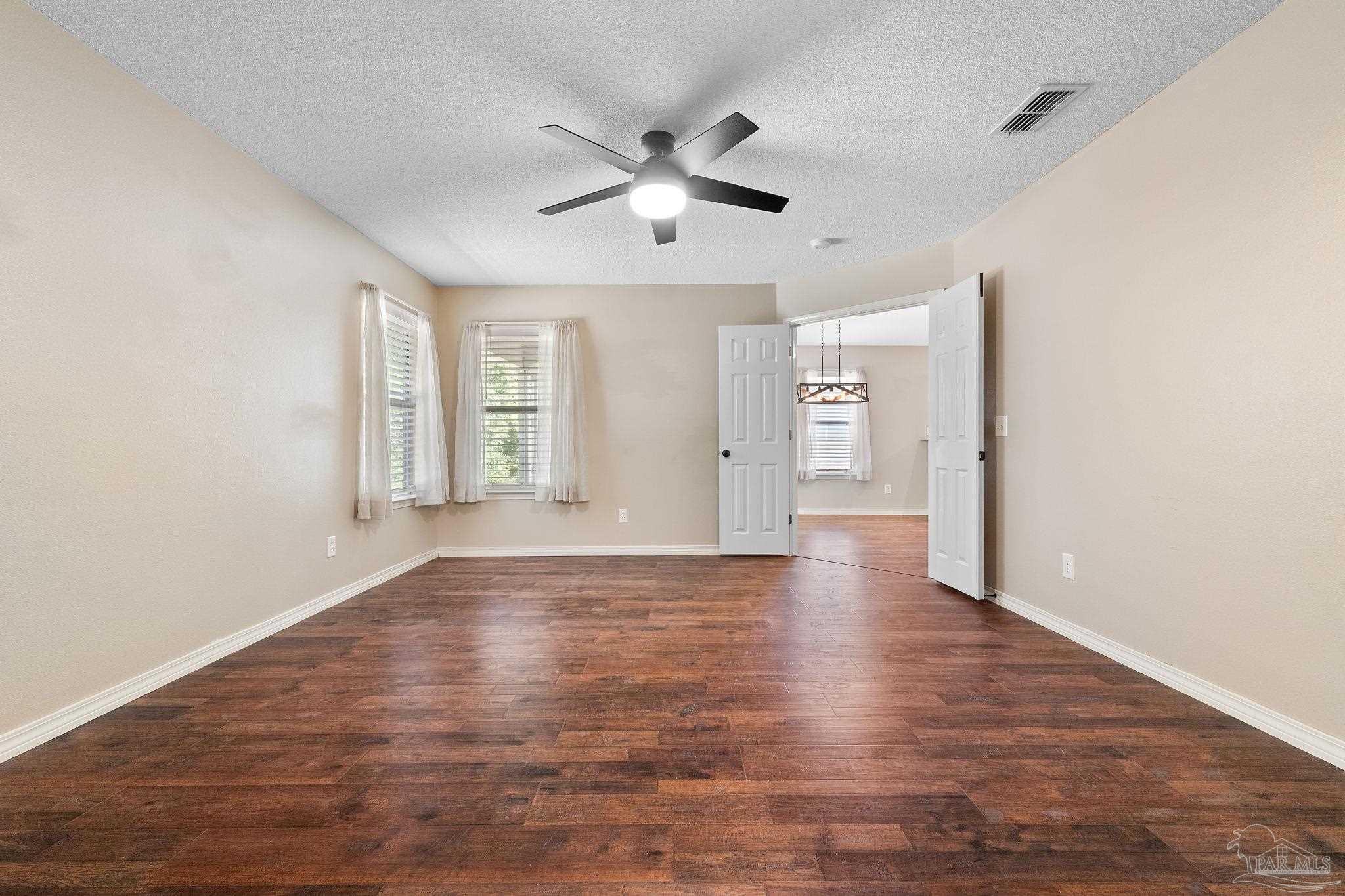 6037 Ashton Woods Cir