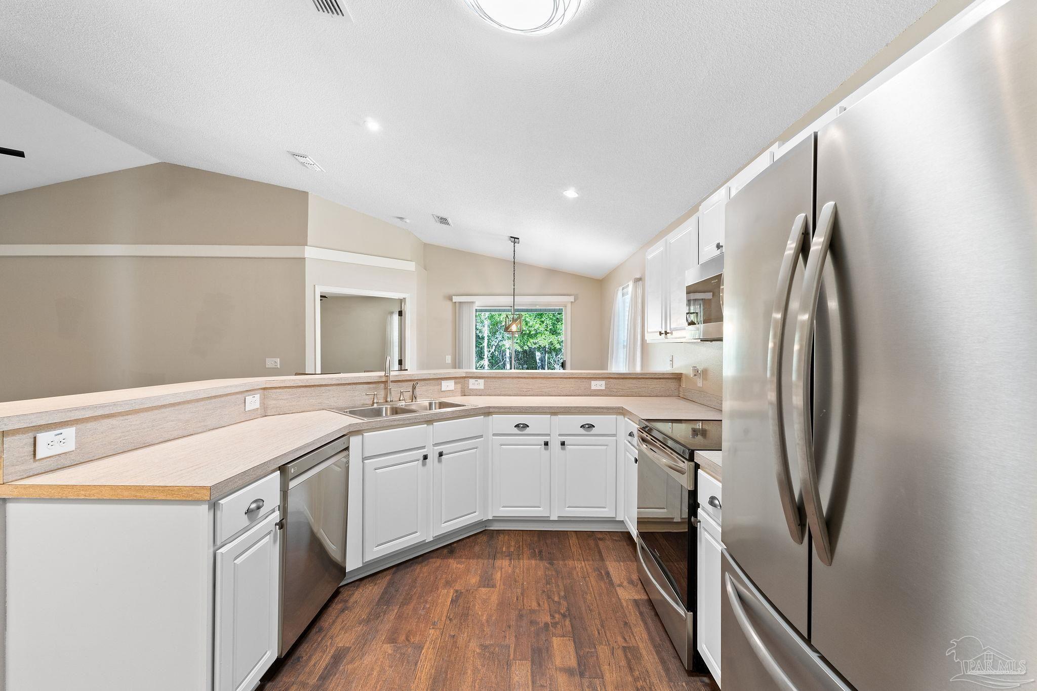 6037 Ashton Woods Cir