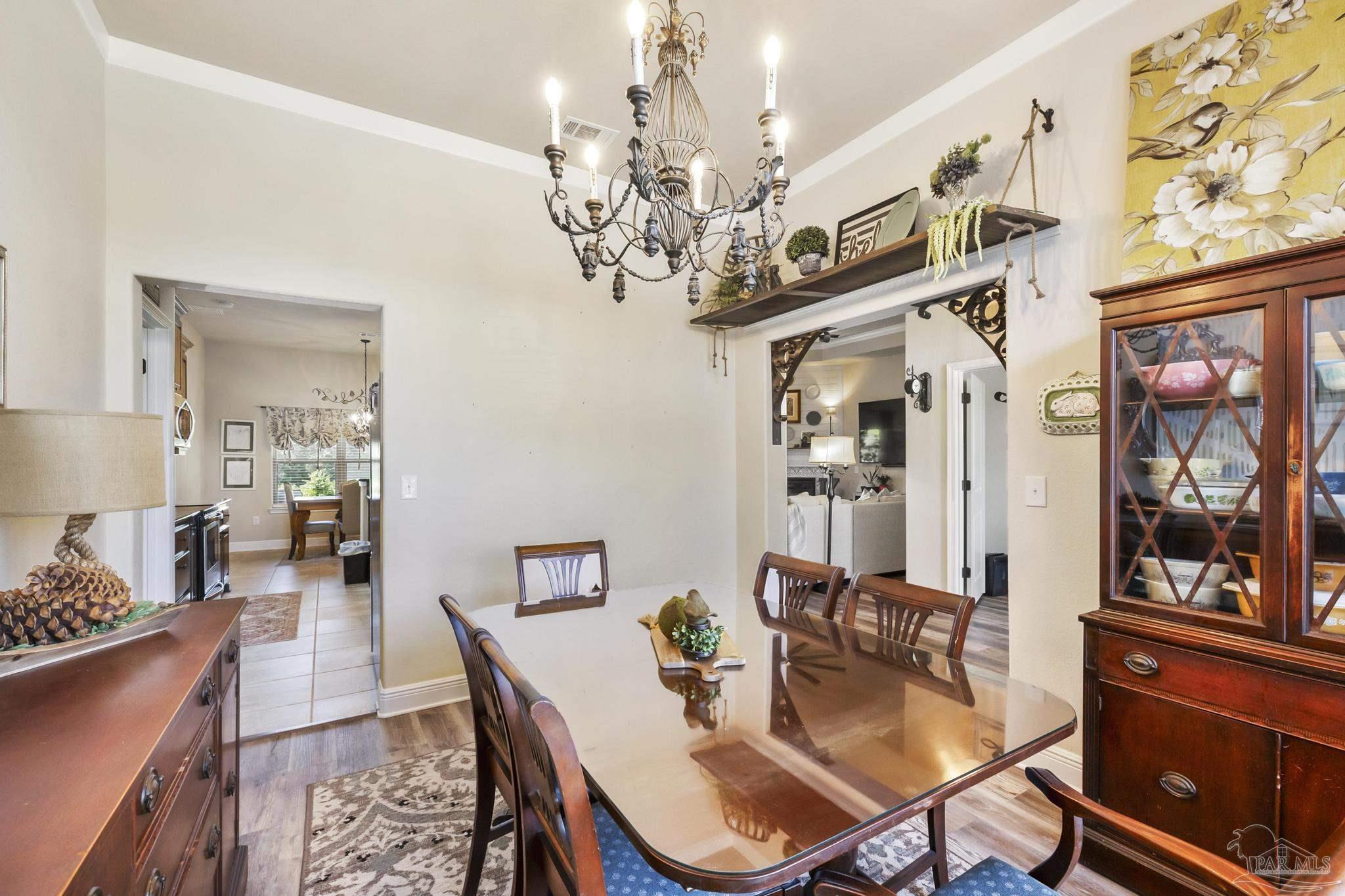 6102 Winchester Cir