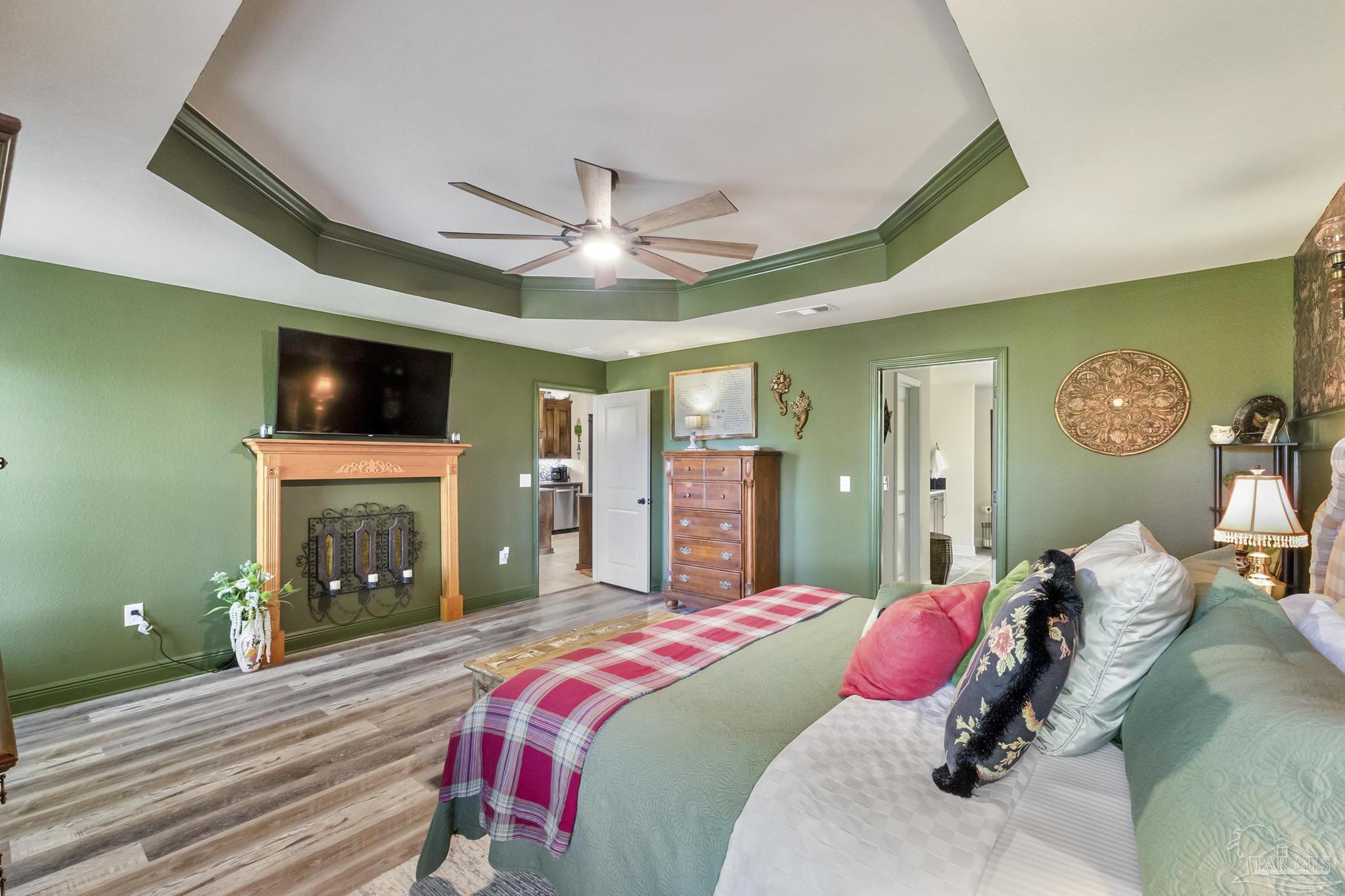 6102 Winchester Cir