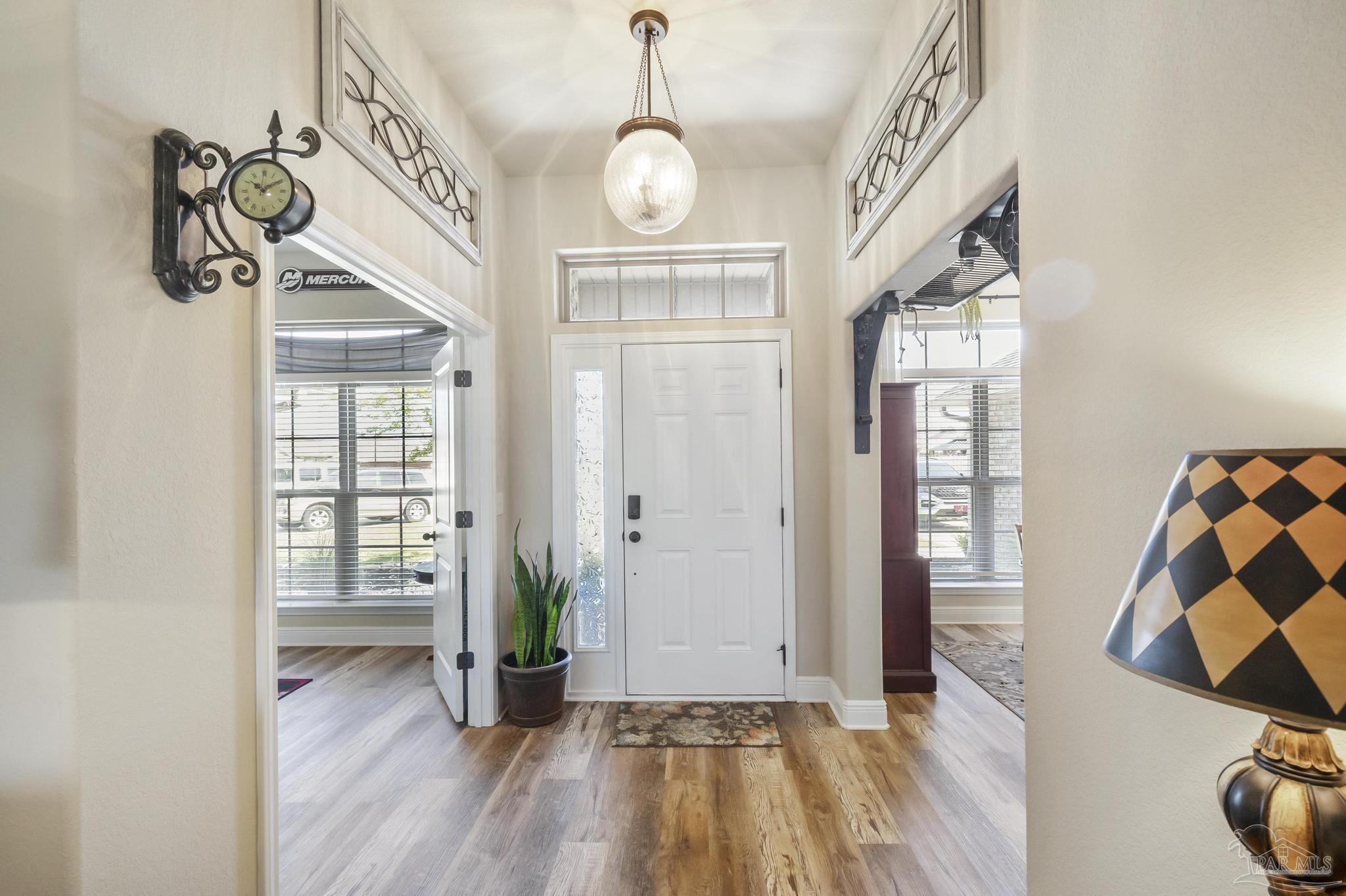 6102 Winchester Cir