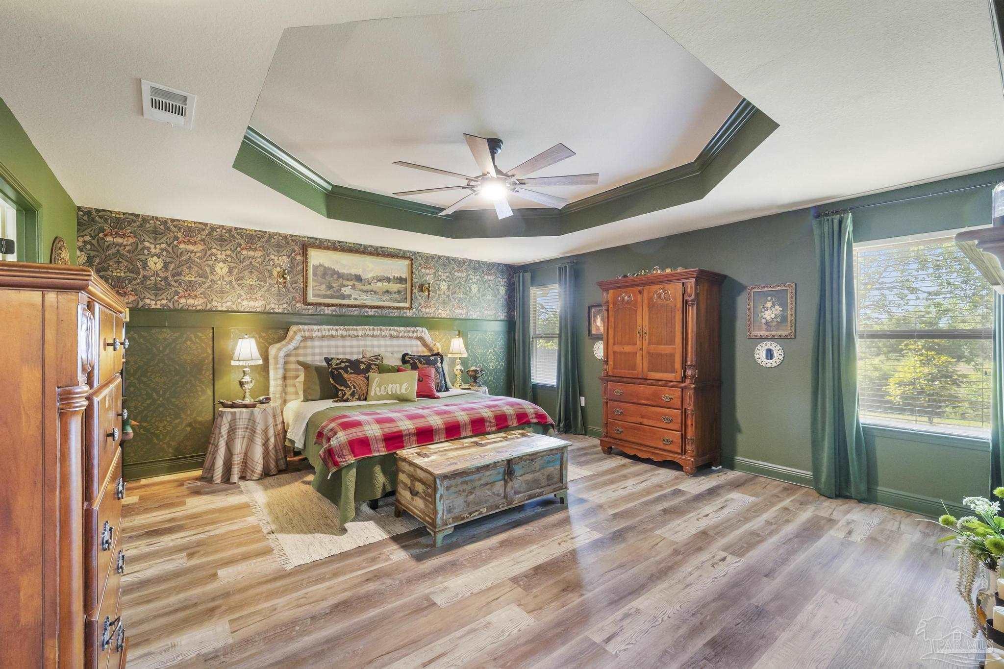 6102 Winchester Cir