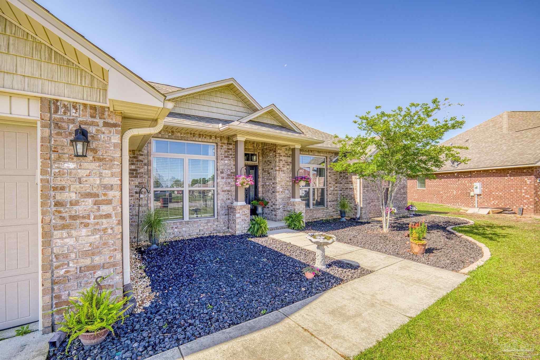 6102 Winchester Cir