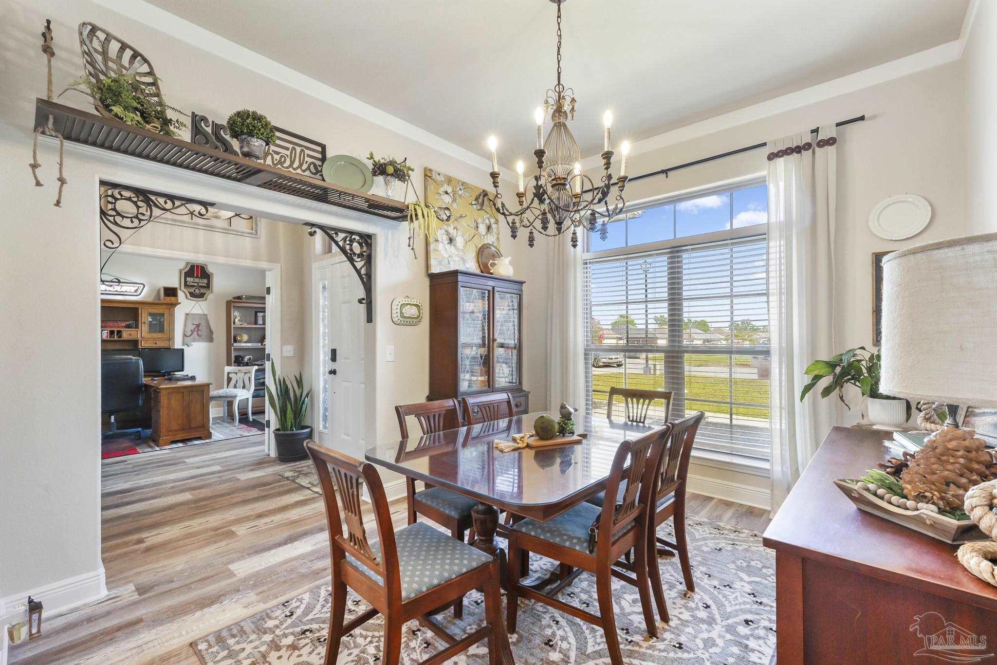 6102 Winchester Cir