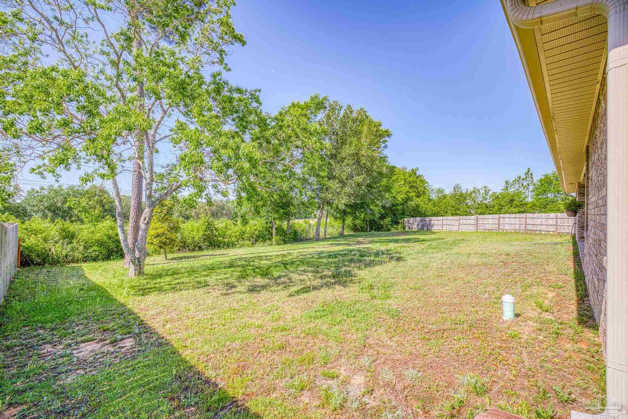 6102 Winchester Cir
