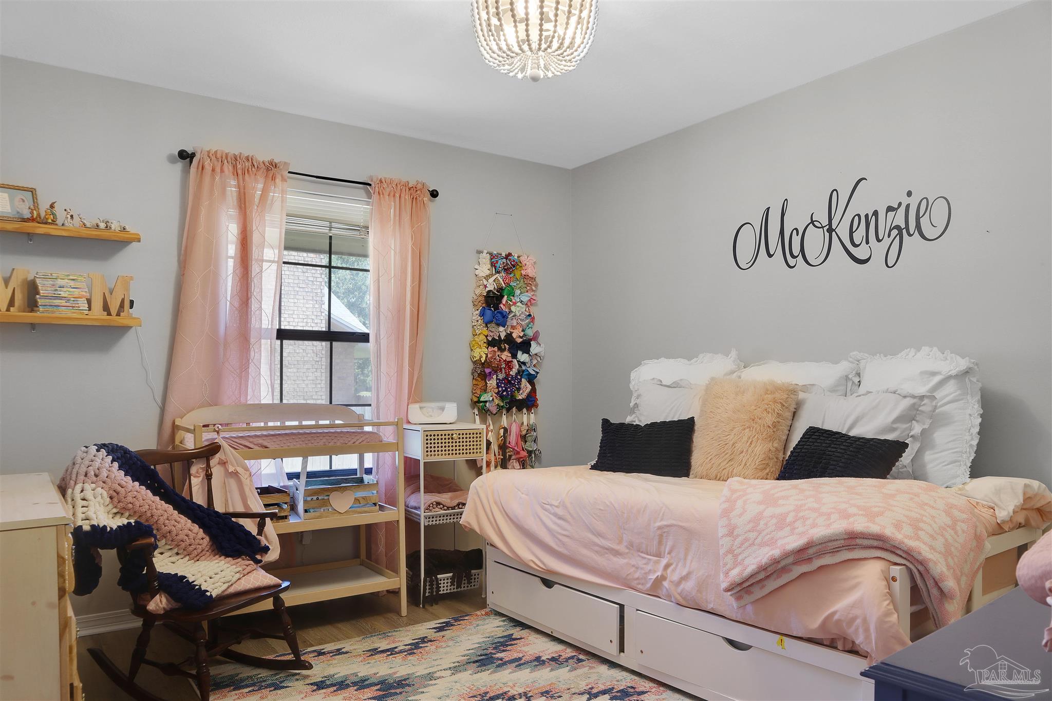 4458 Bellview Ave # 8D