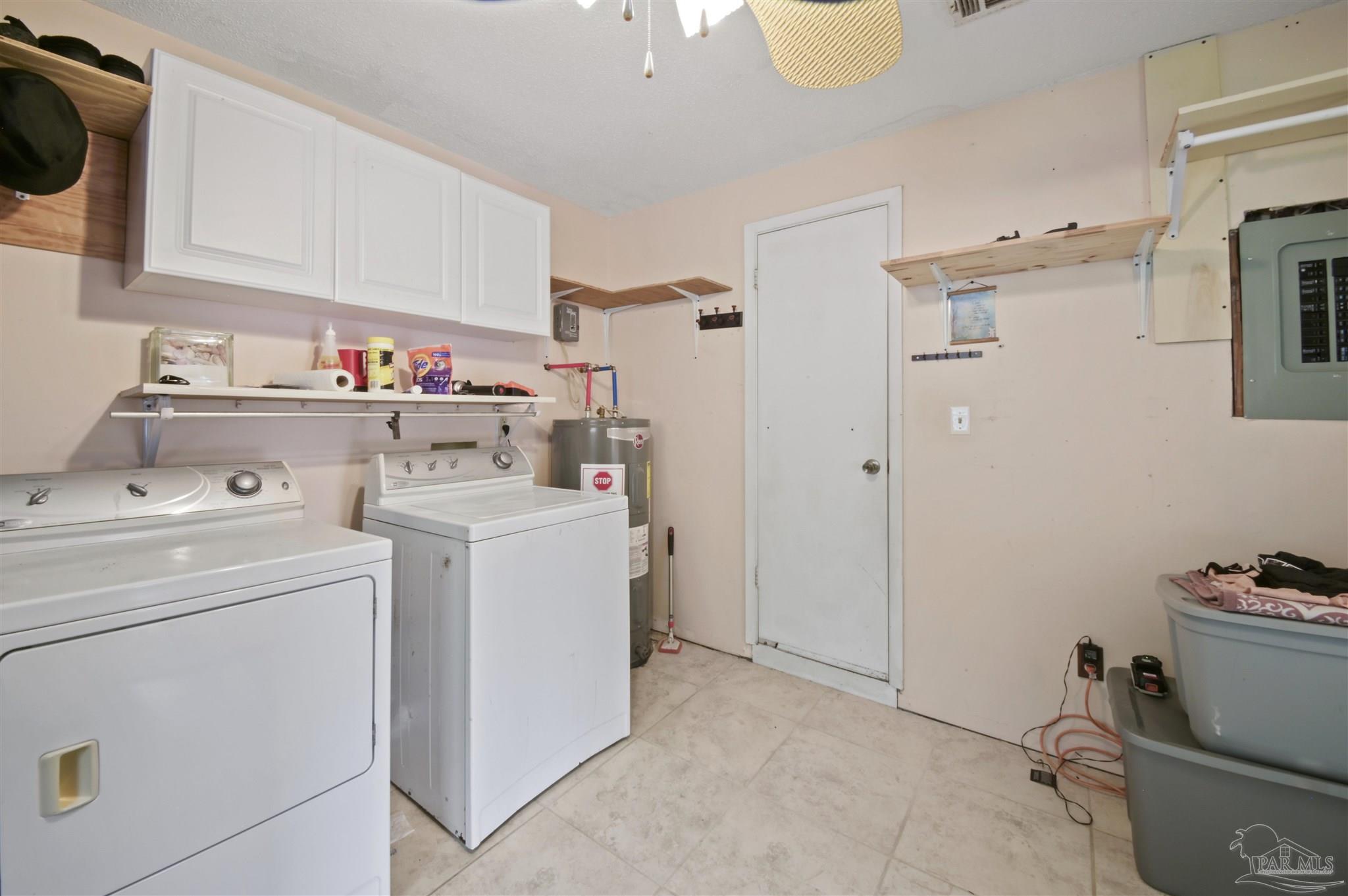 4152 Charles Cir