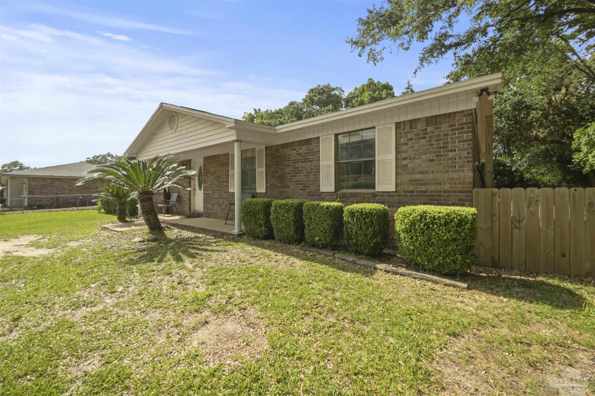 4152 Charles Cir