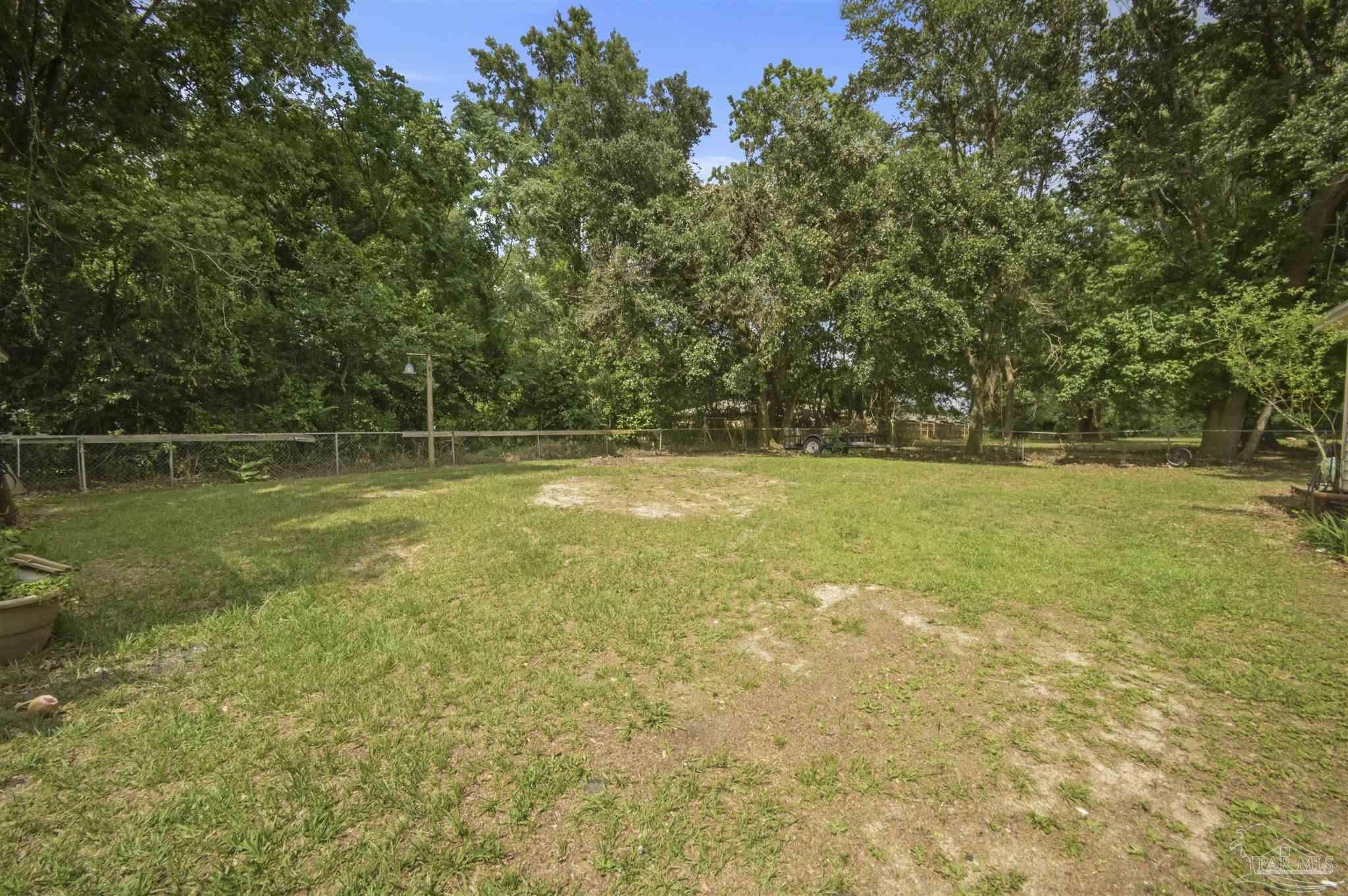 4152 Charles Cir