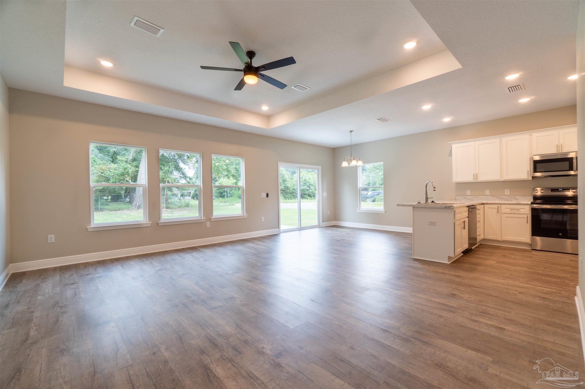 8600 Sonnyboy Ln