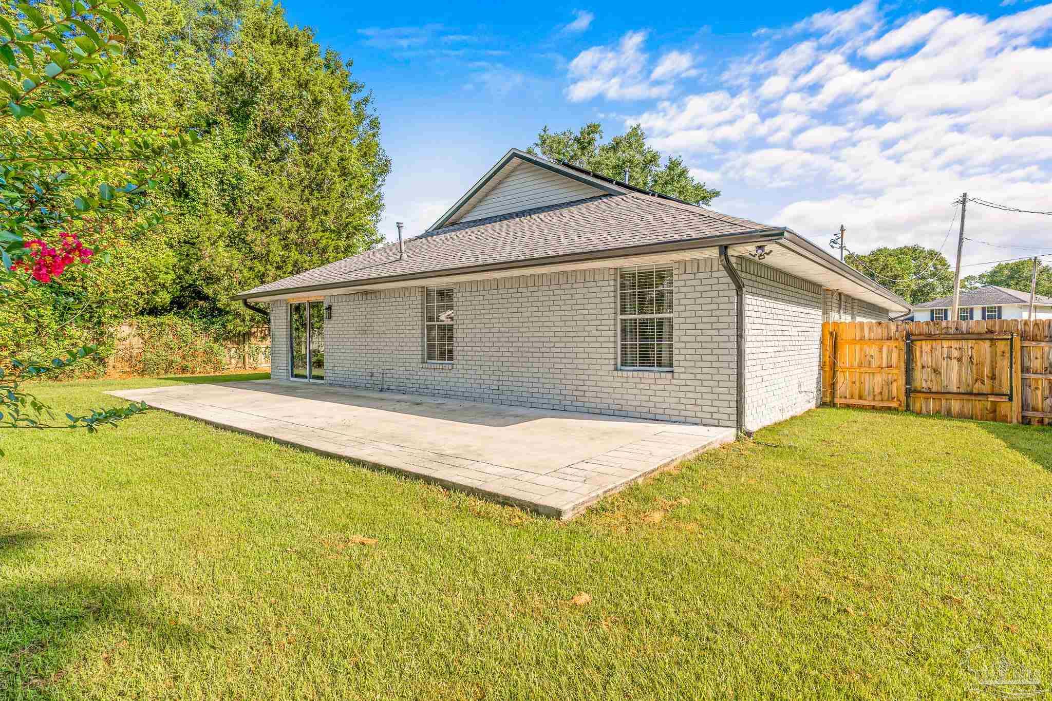 585 Bobwhite Pl