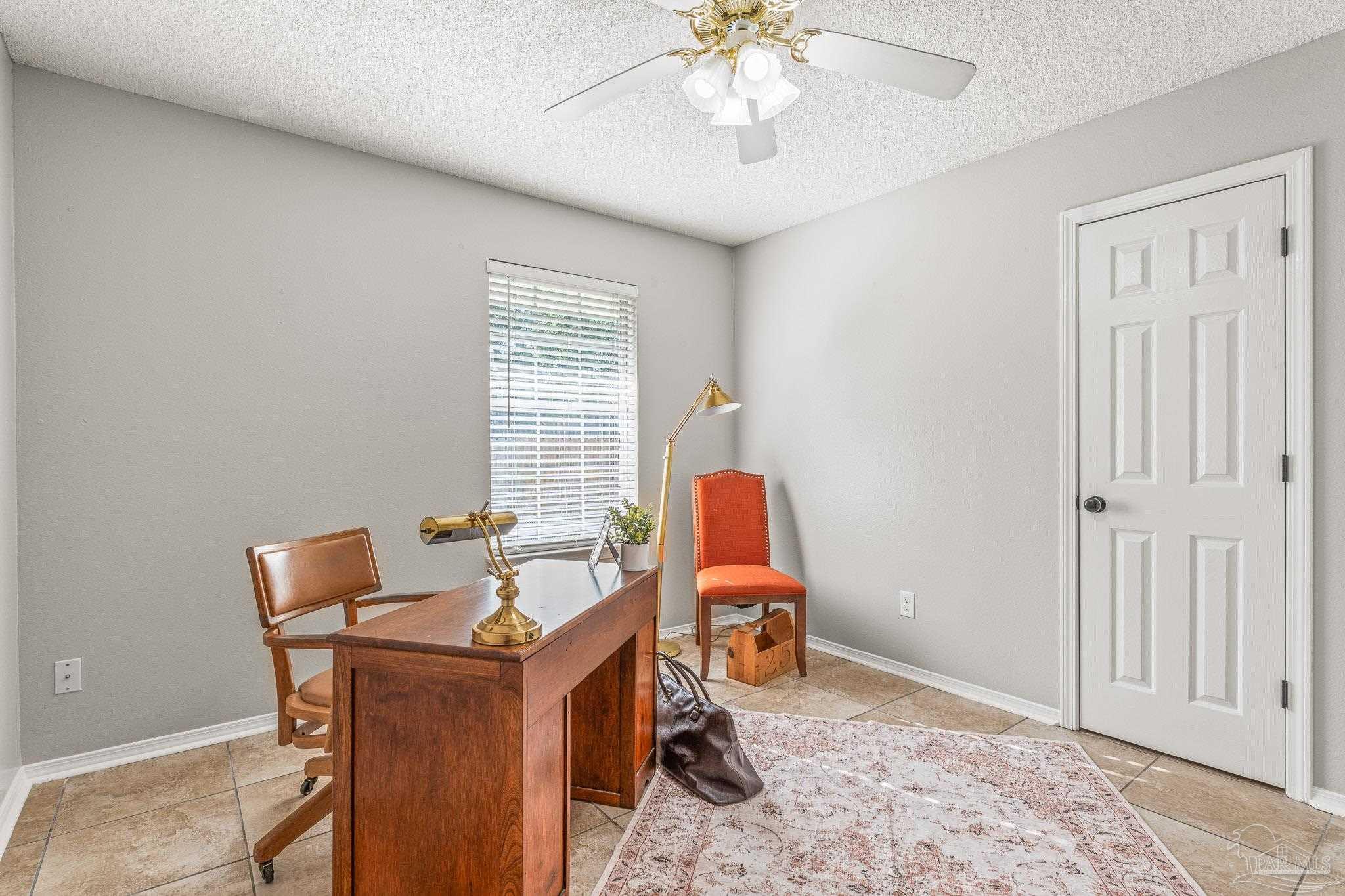585 Bobwhite Pl