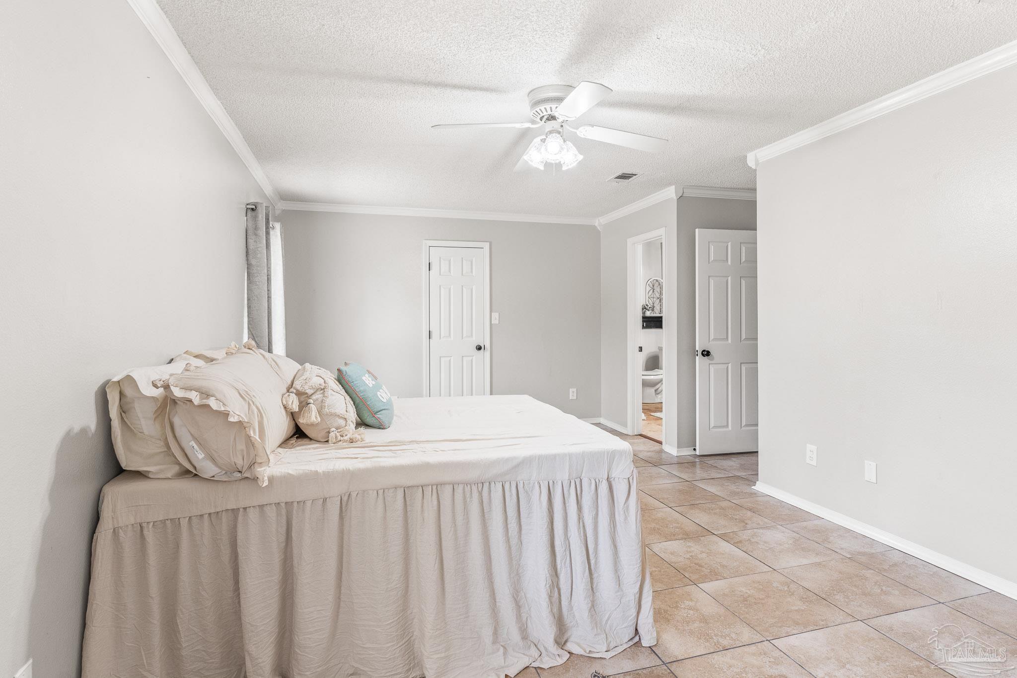 585 Bobwhite Pl
