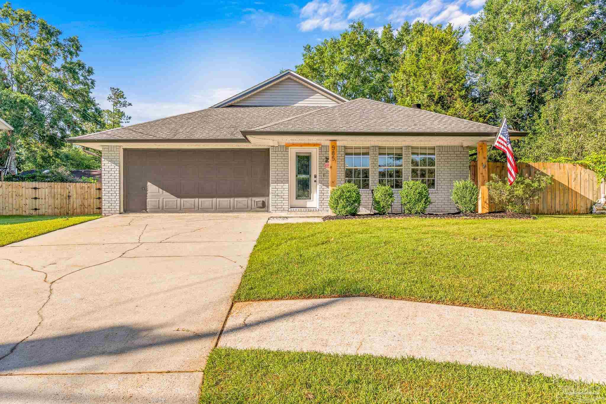 585 Bobwhite Pl