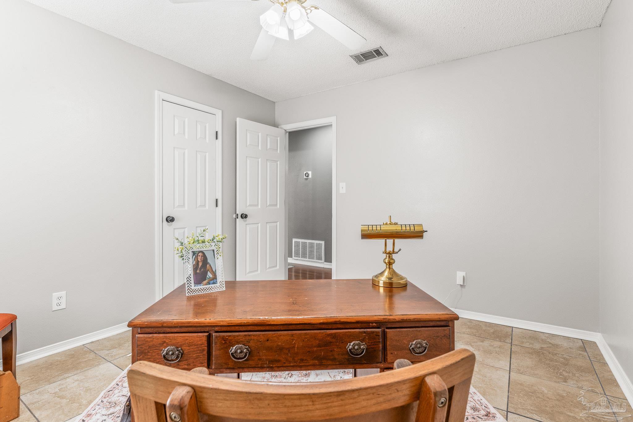 585 Bobwhite Pl