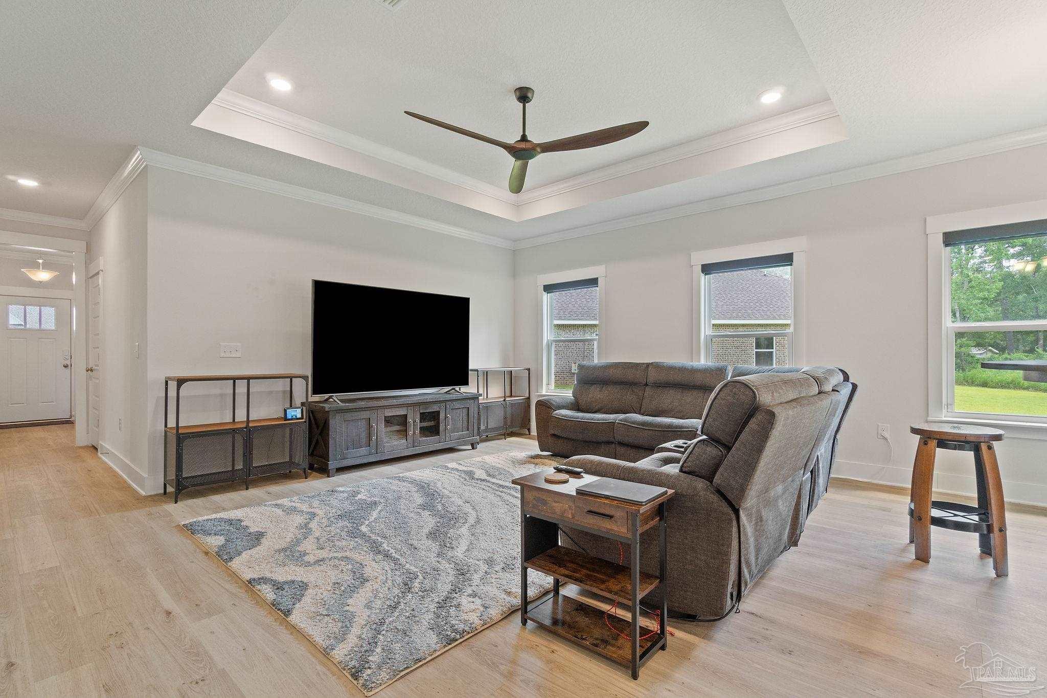 1201 Meadow Trl
