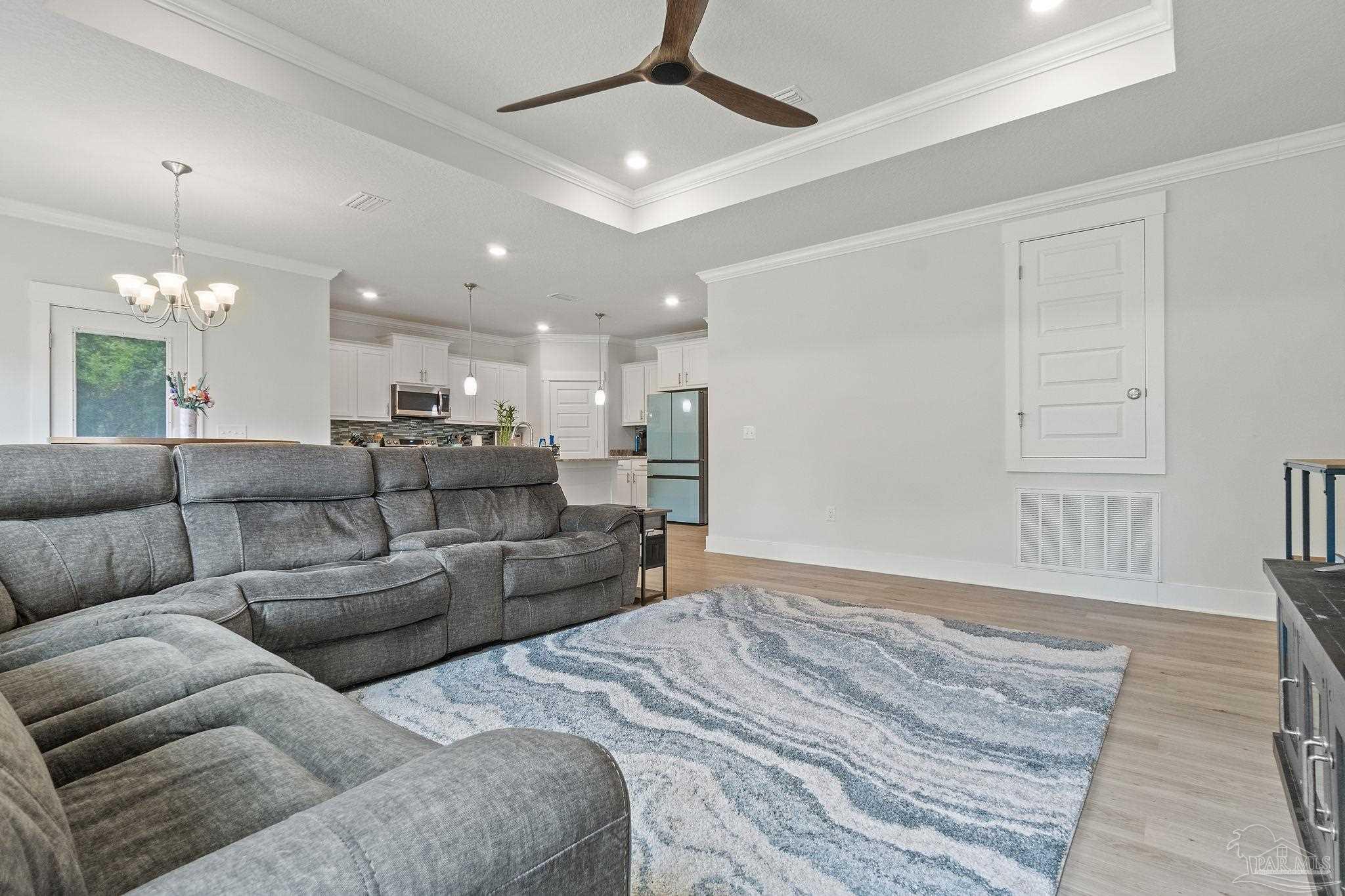 1201 Meadow Trl