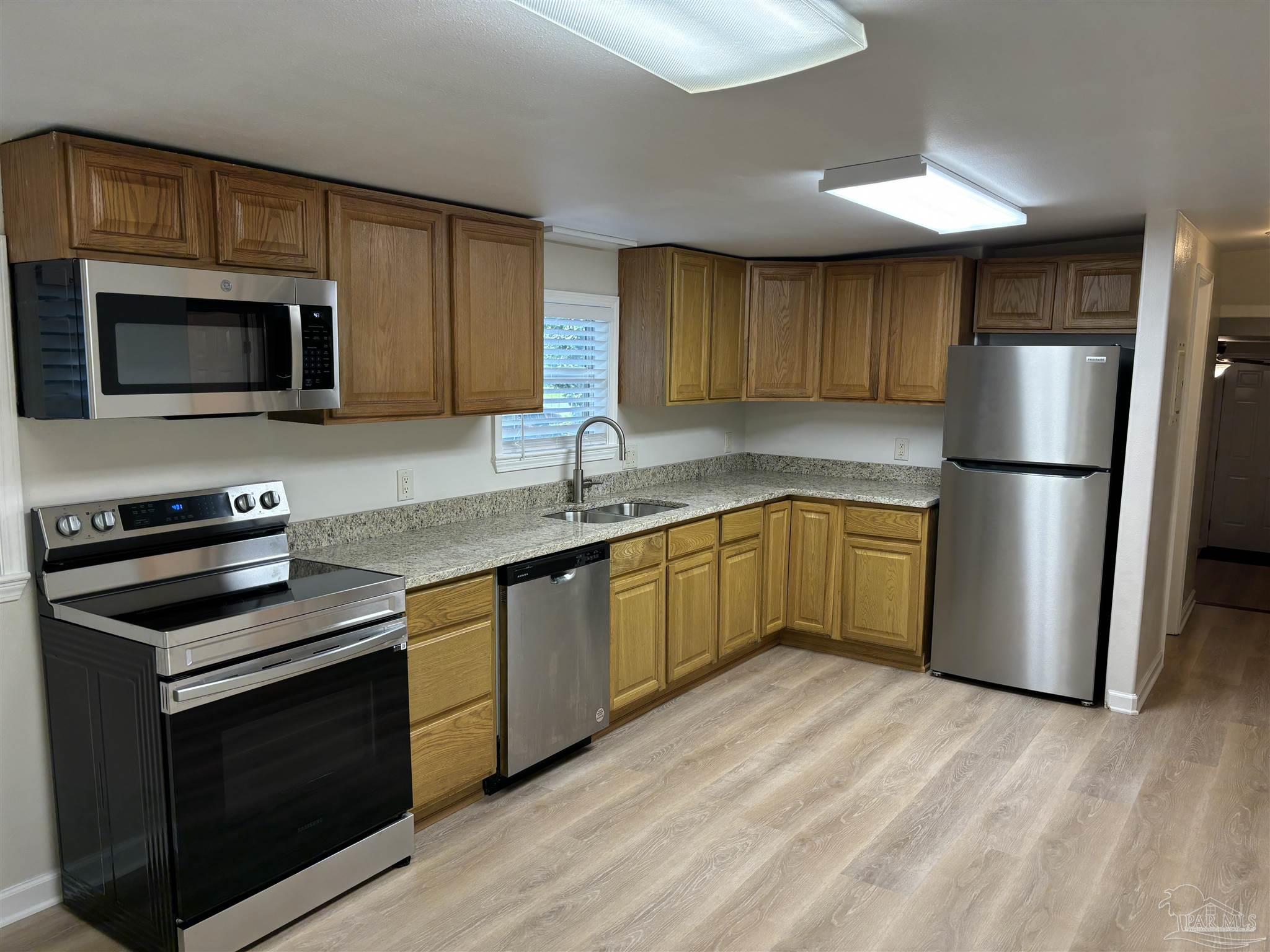 105 Lenox Pkwy