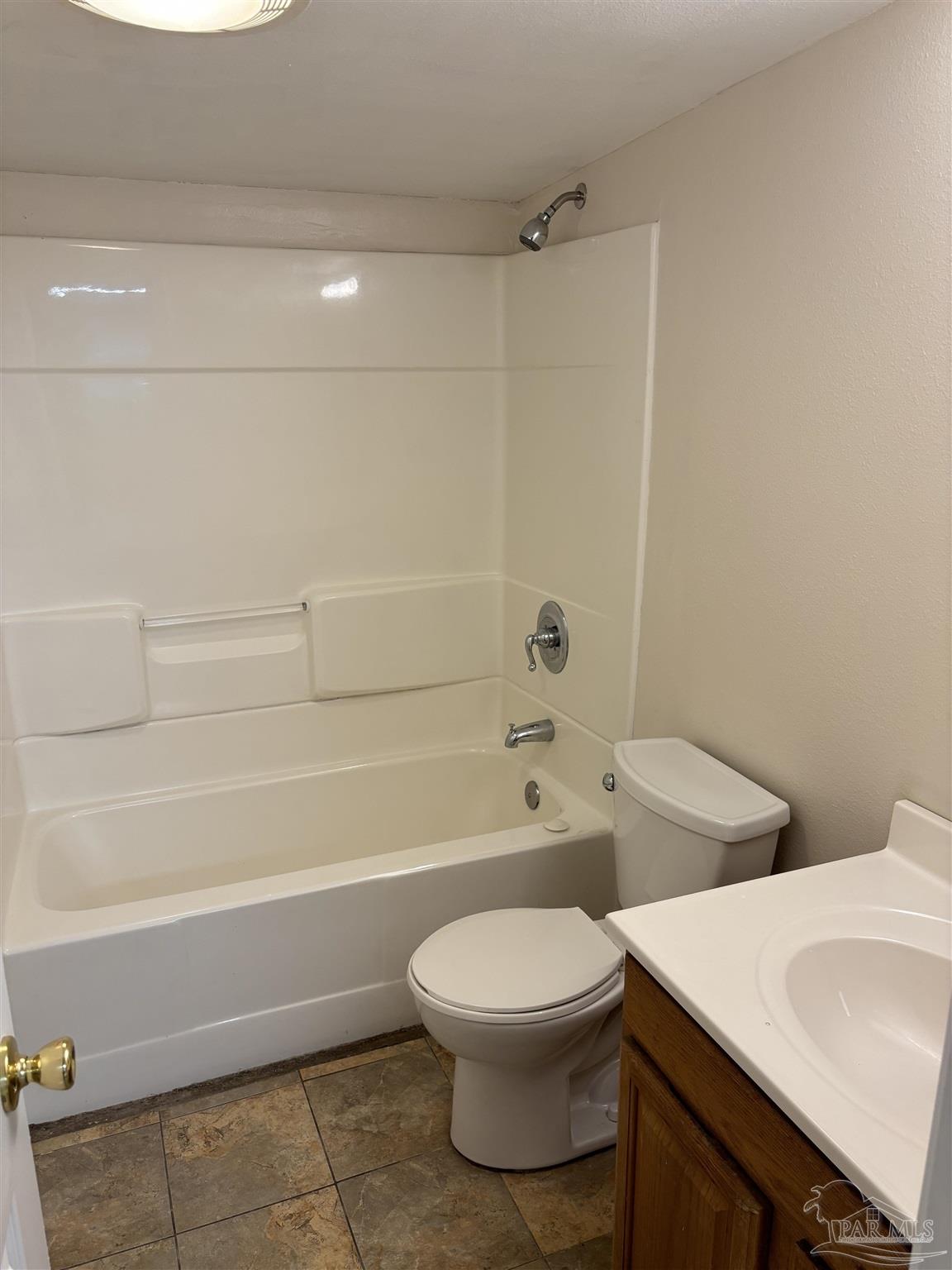 105 Lenox Pkwy