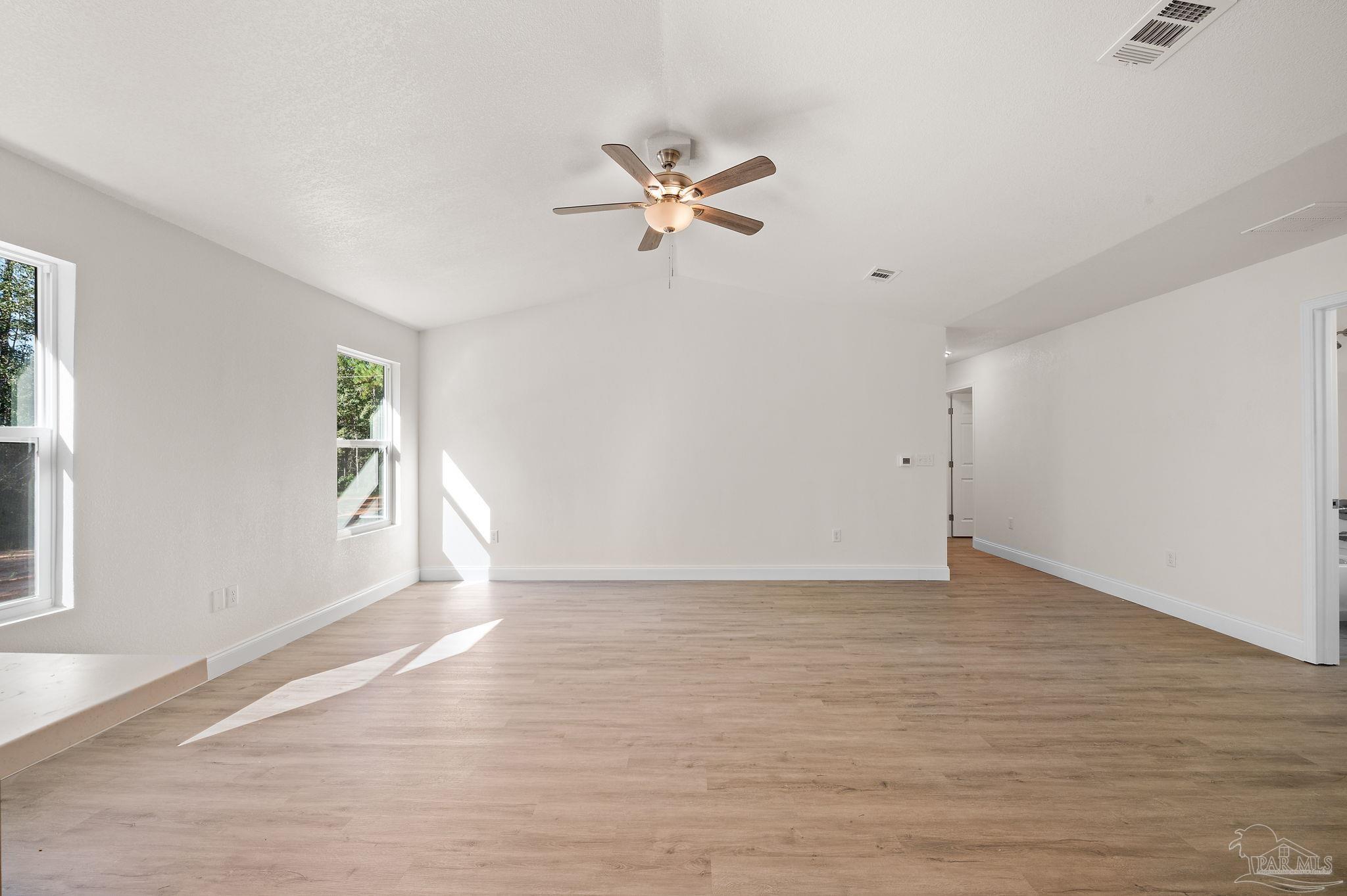 3284 Damon Dr