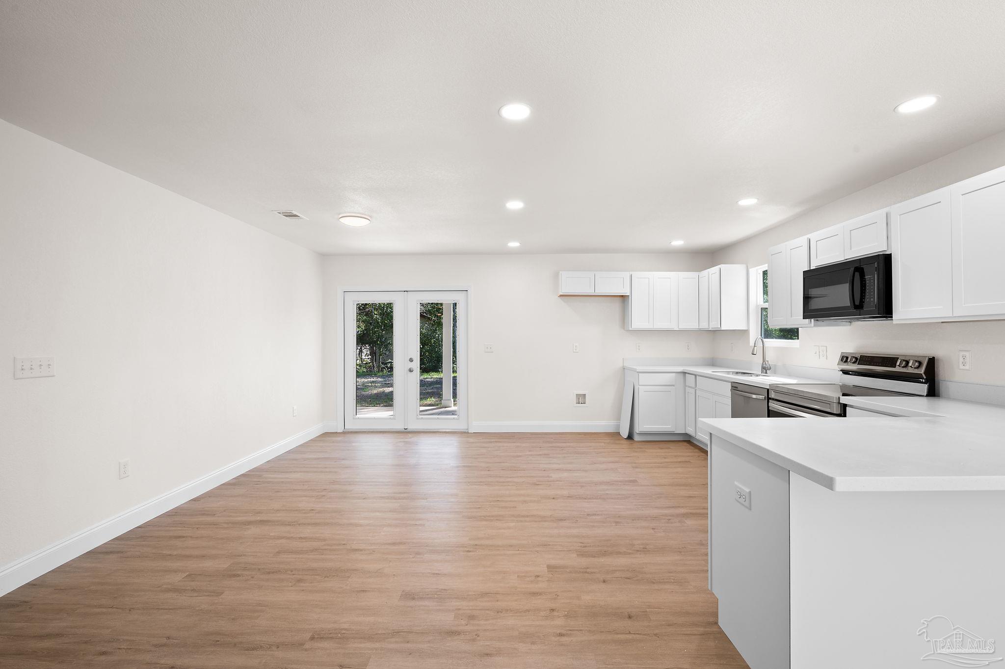 3284 Damon Dr