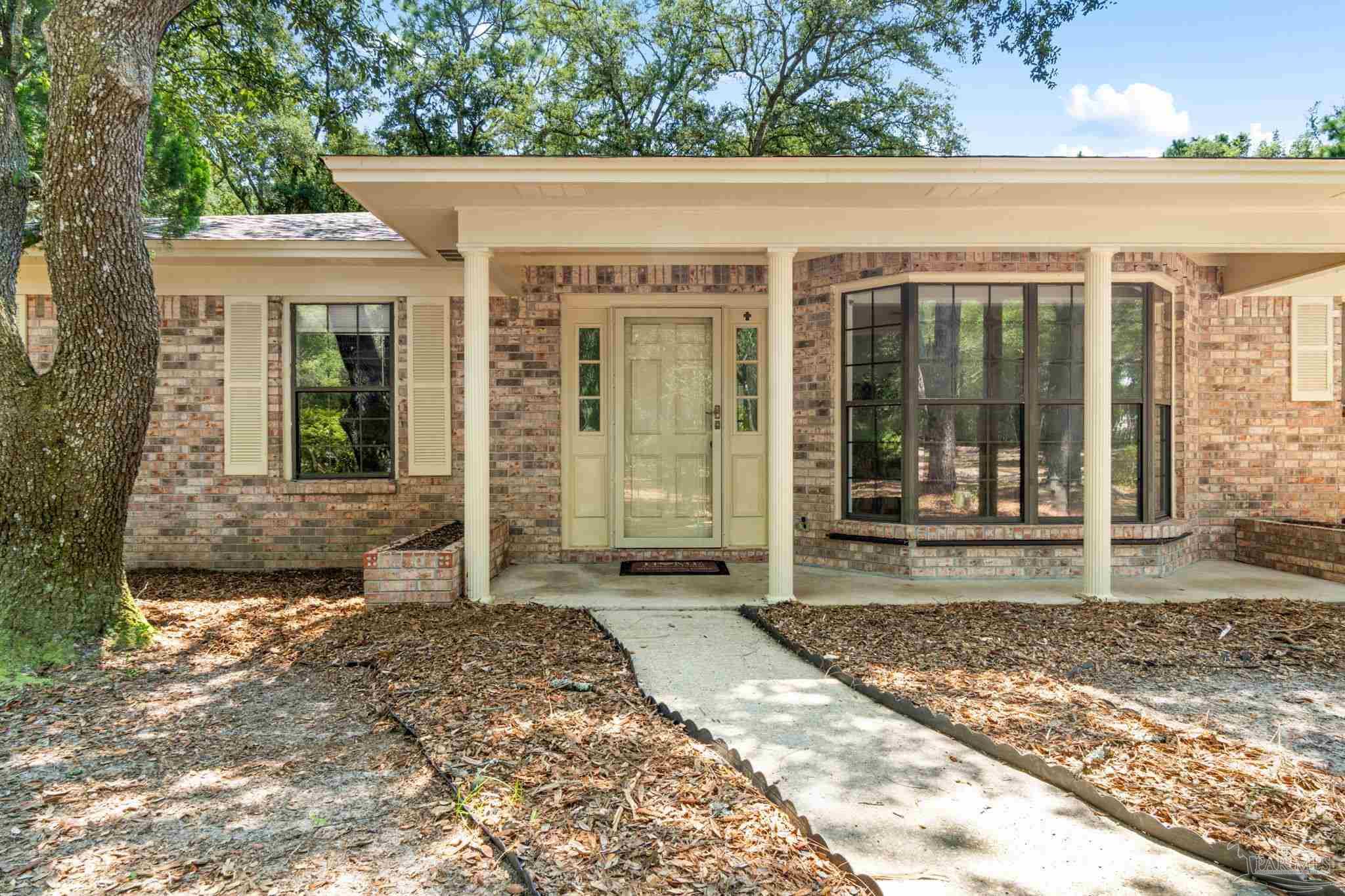 8305 Hickory Hammock Rd