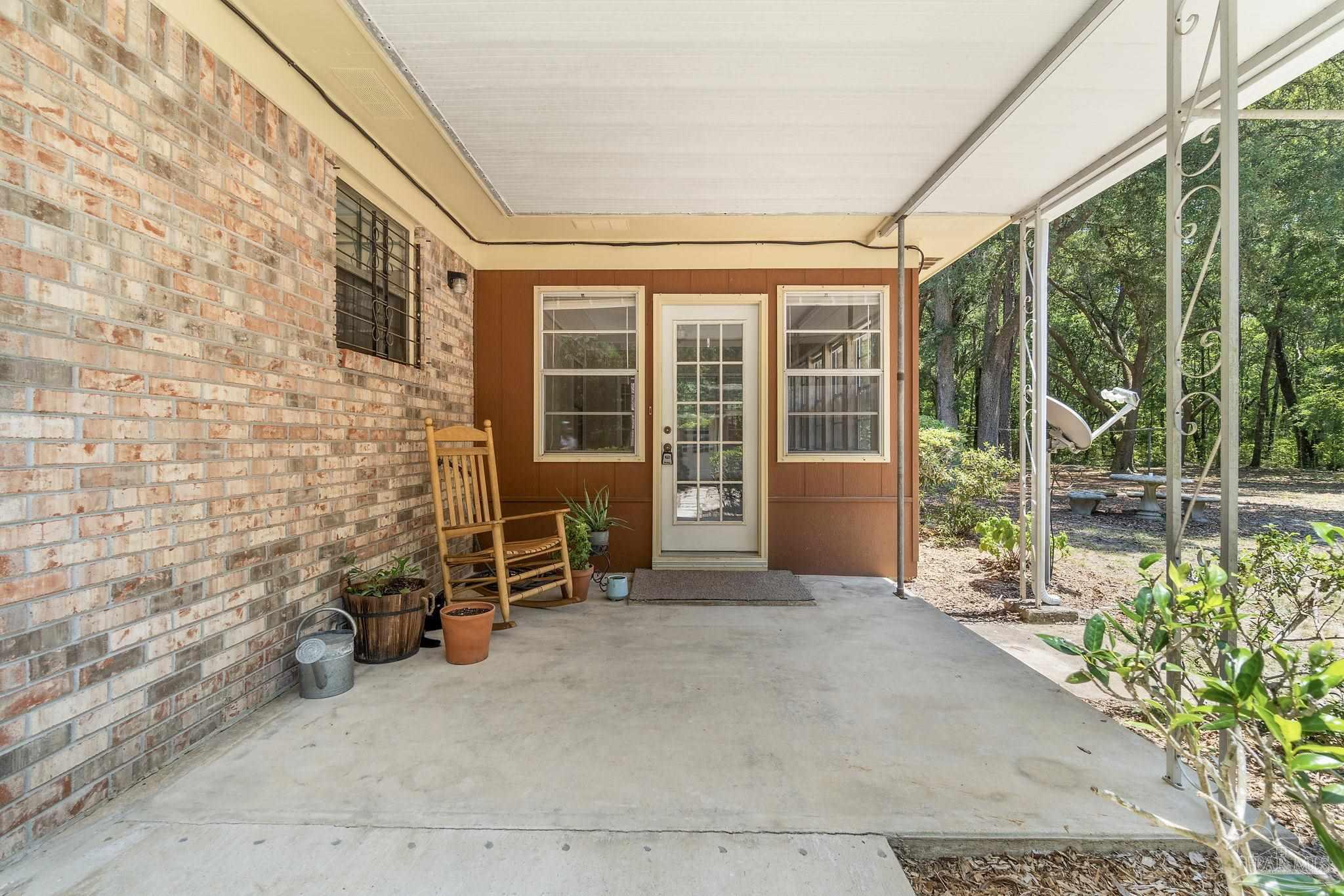 8305 Hickory Hammock Rd