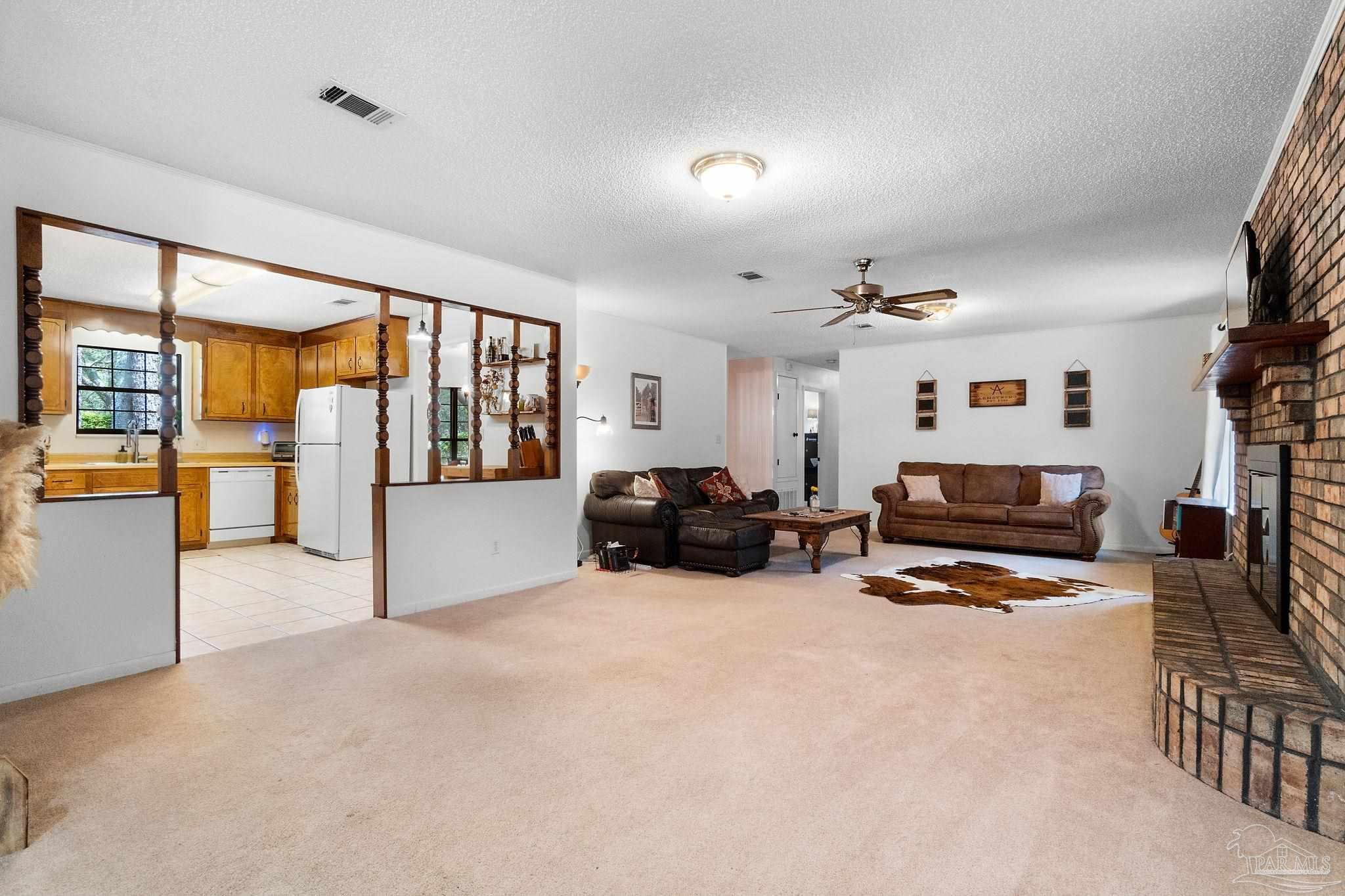 8305 Hickory Hammock Rd