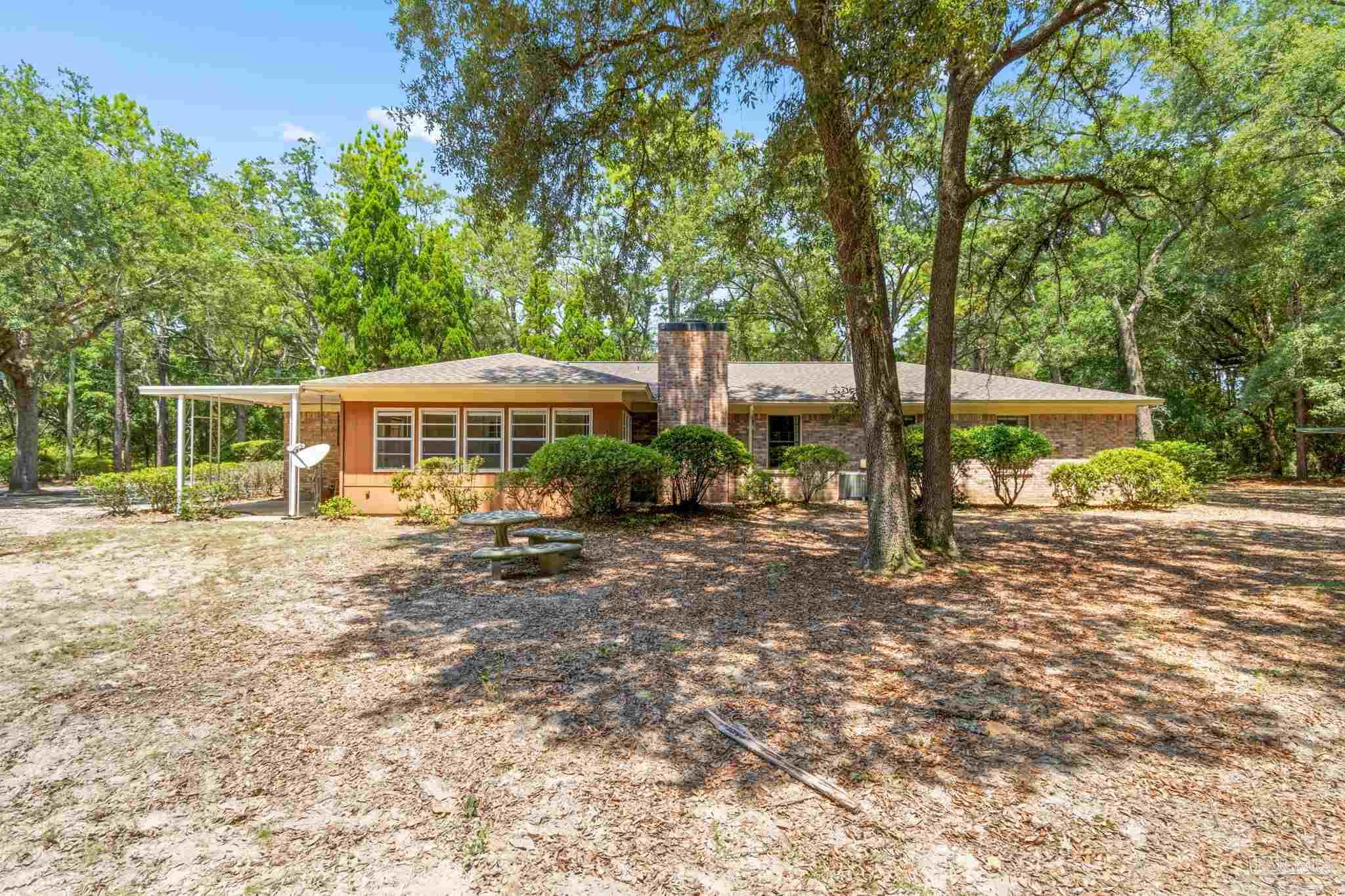 8305 Hickory Hammock Rd