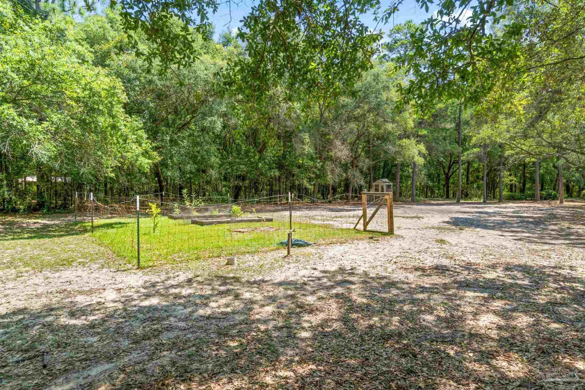 8305 Hickory Hammock Rd
