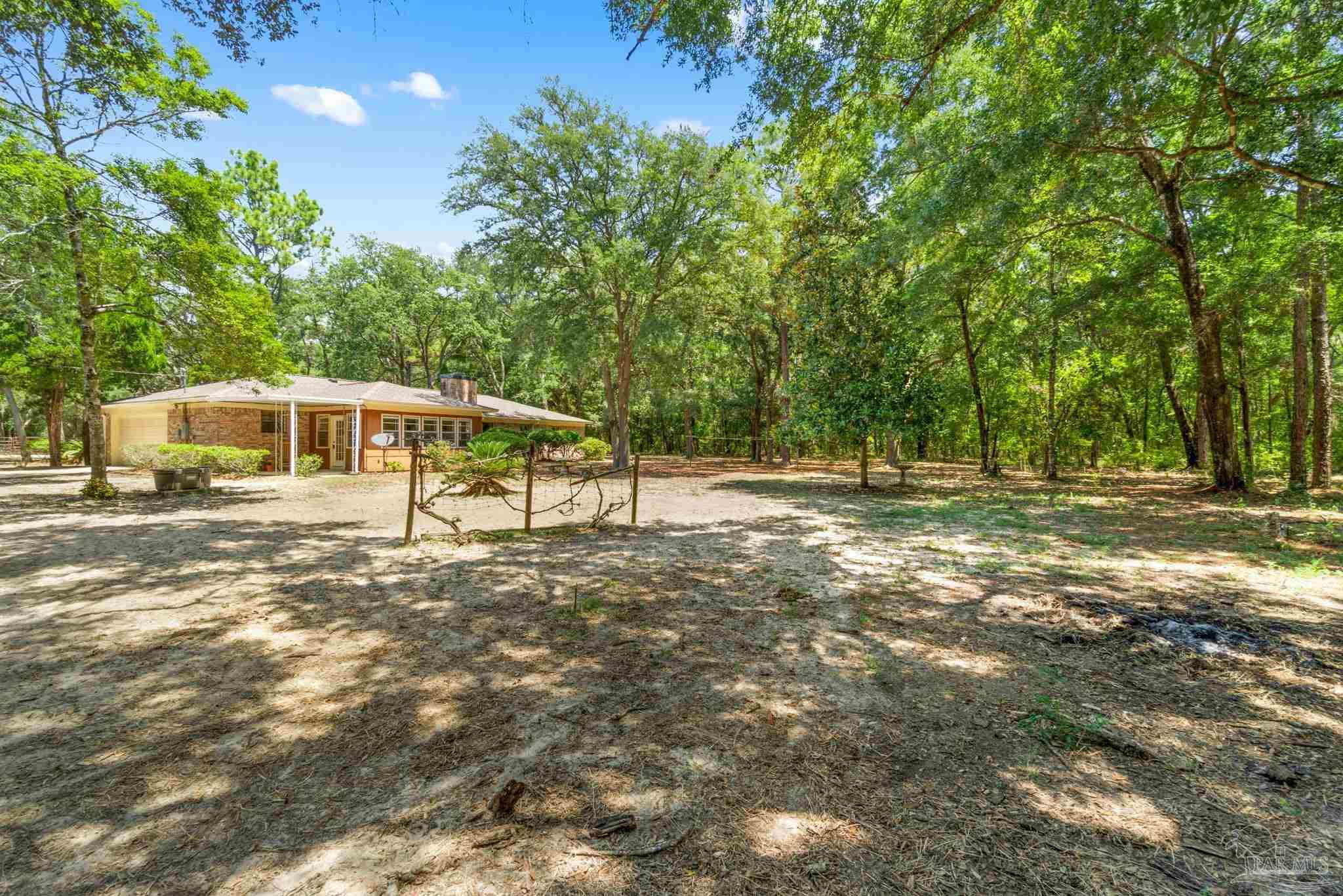 8305 Hickory Hammock Rd