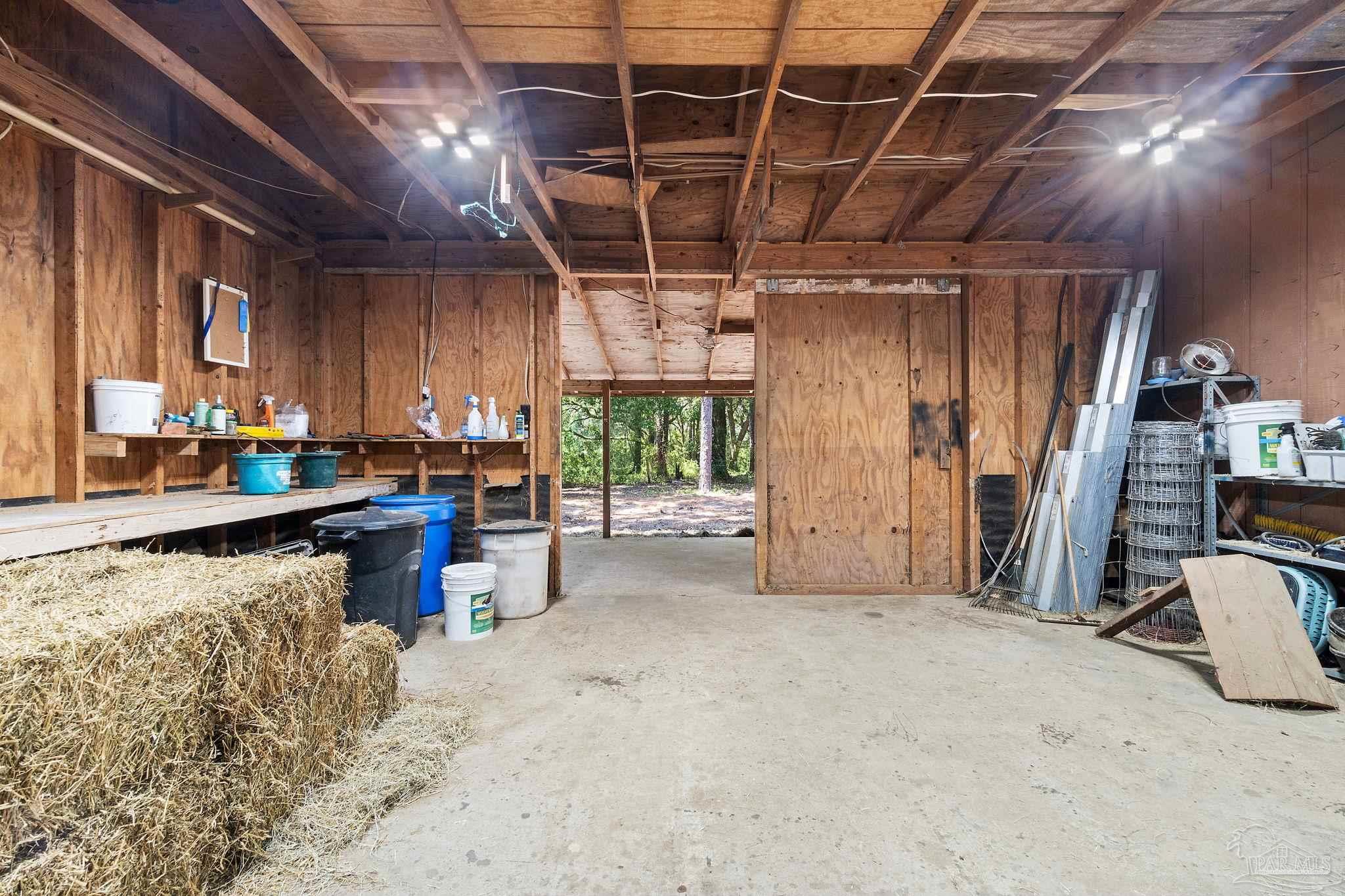 8305 Hickory Hammock Rd