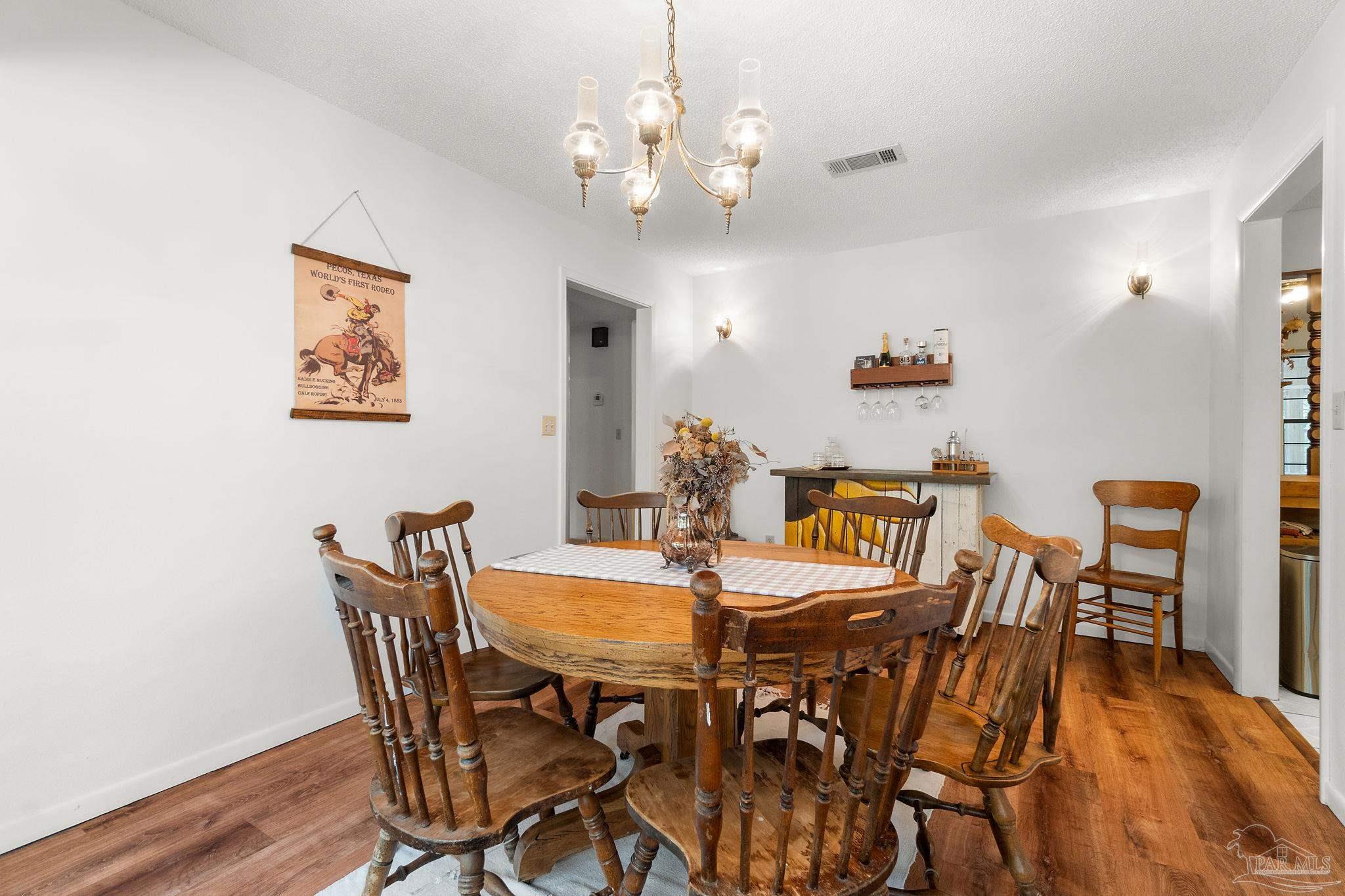 8305 Hickory Hammock Rd