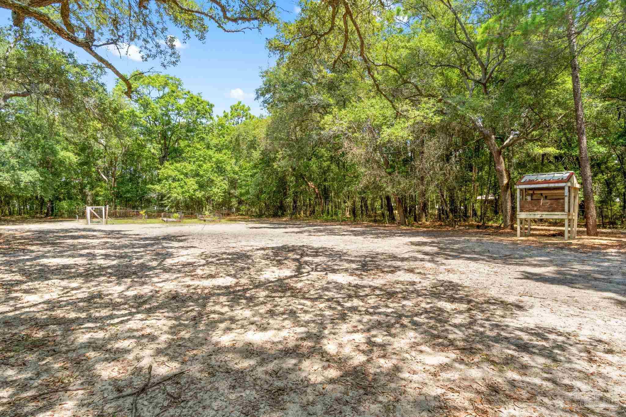 8305 Hickory Hammock Rd