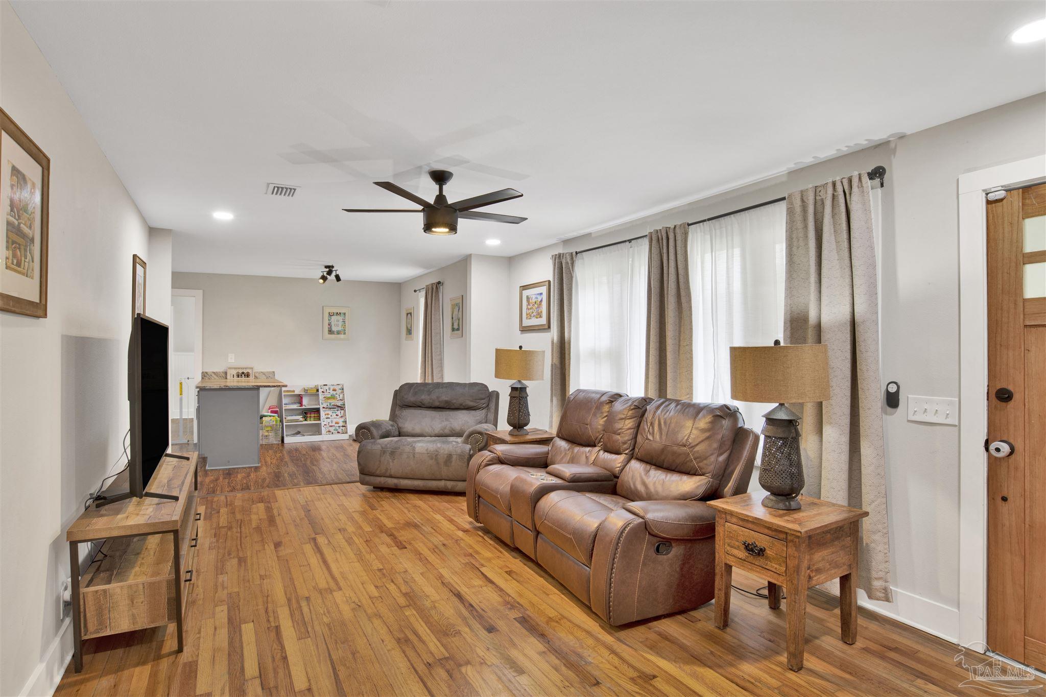 1499 Old Chemstrand Rd