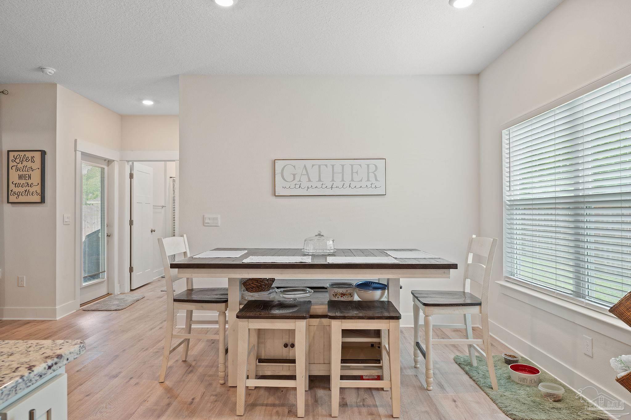 1615 Amaya Ln