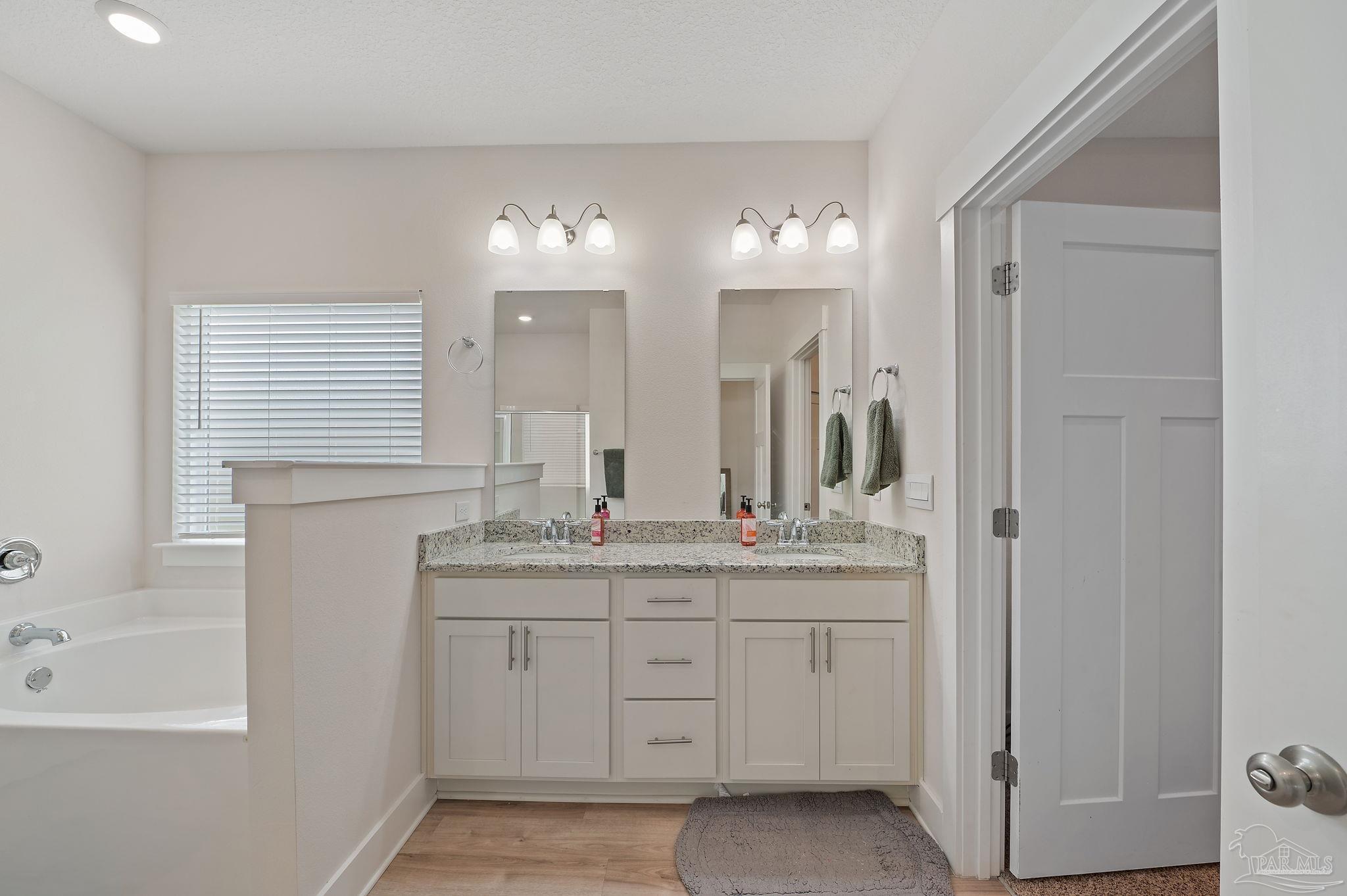 1615 Amaya Ln