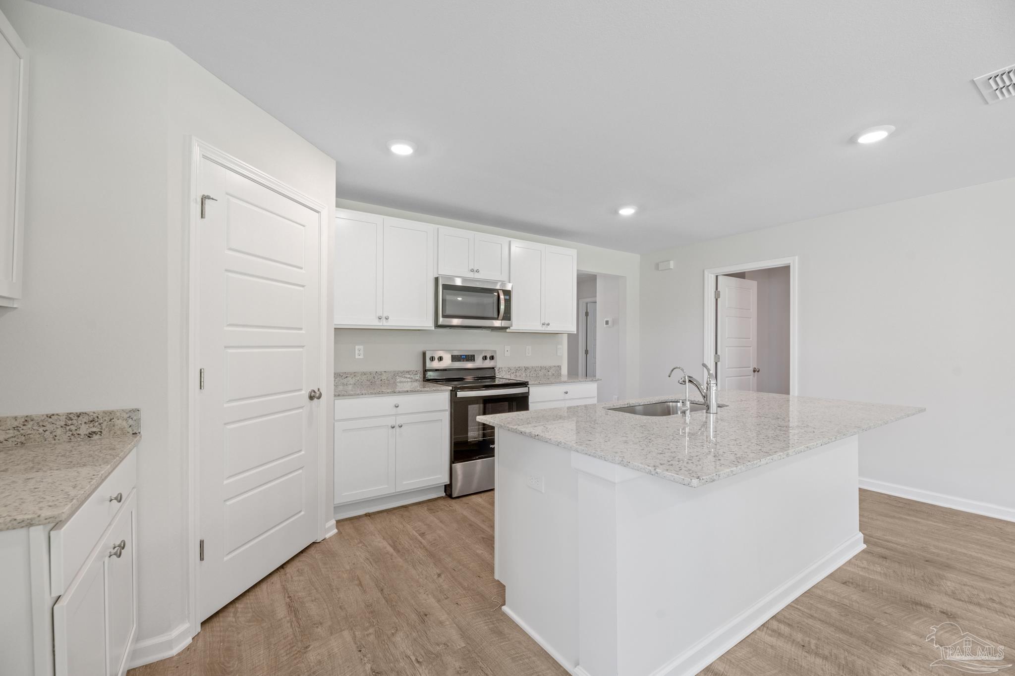 3125 Serviceberry Rd