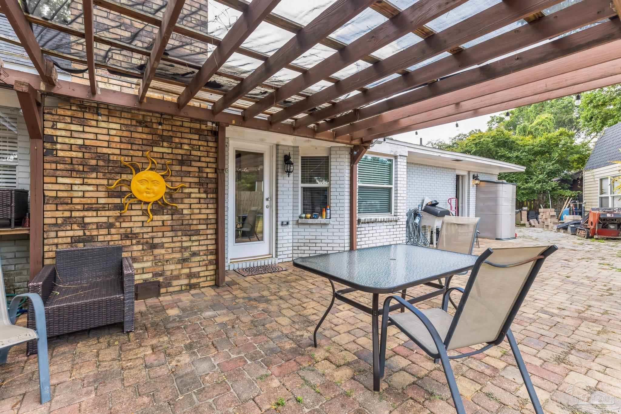 8435 Ridgefield Rd