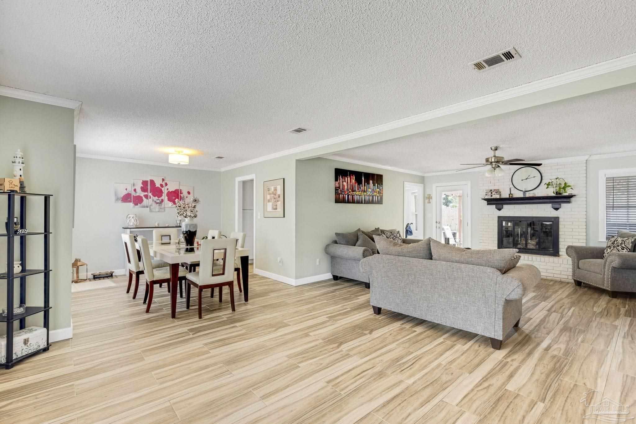 8435 Ridgefield Rd