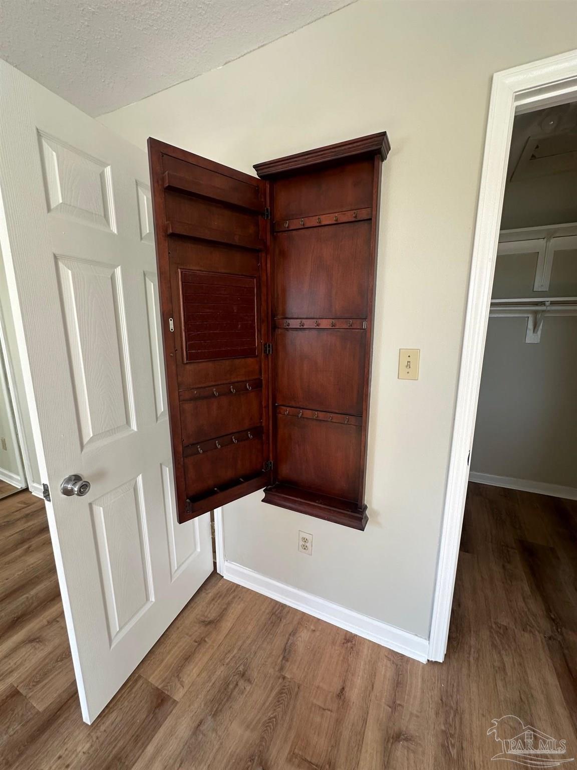 8420 Williamsburg Cir