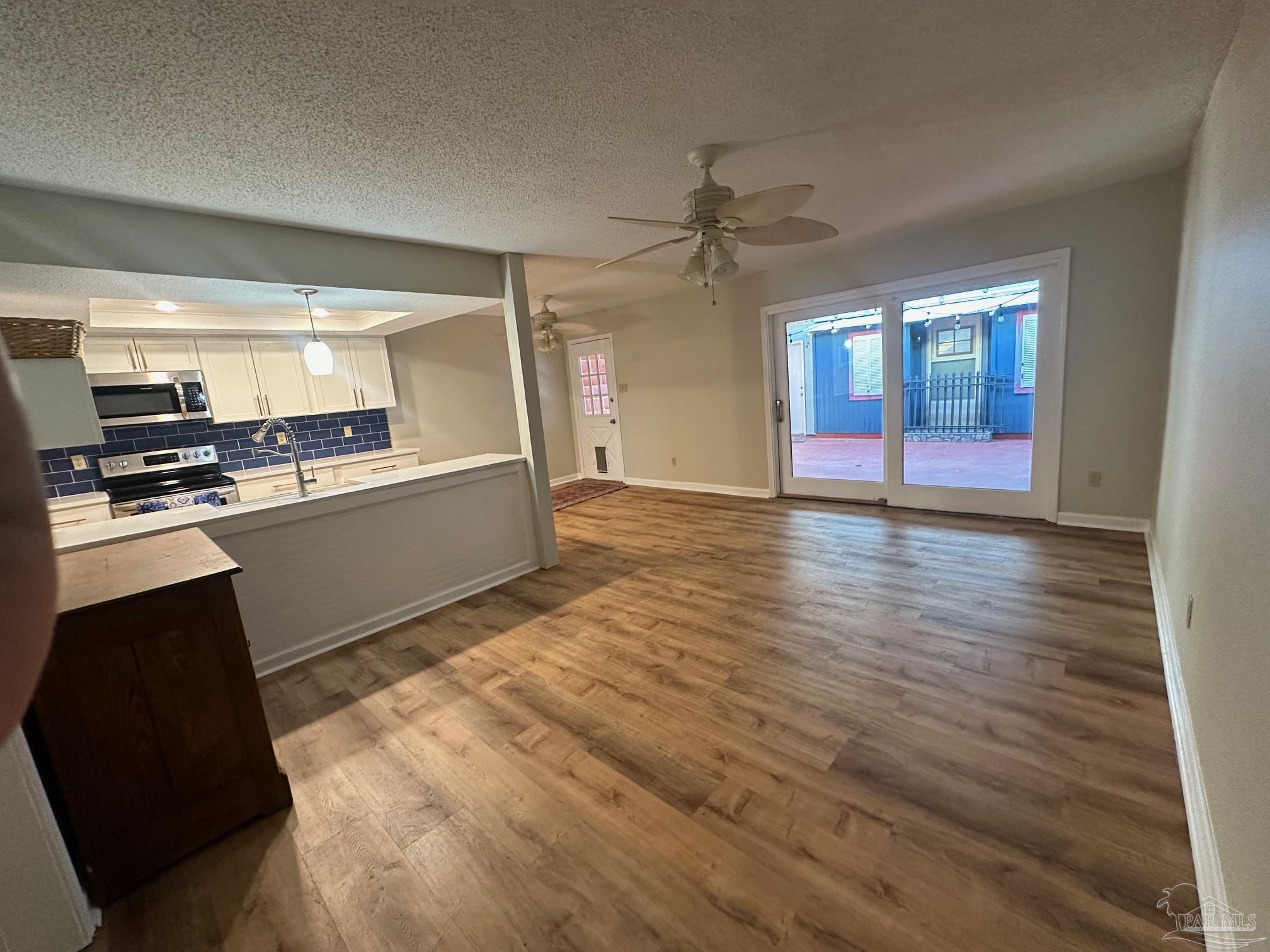 8420 Williamsburg Cir