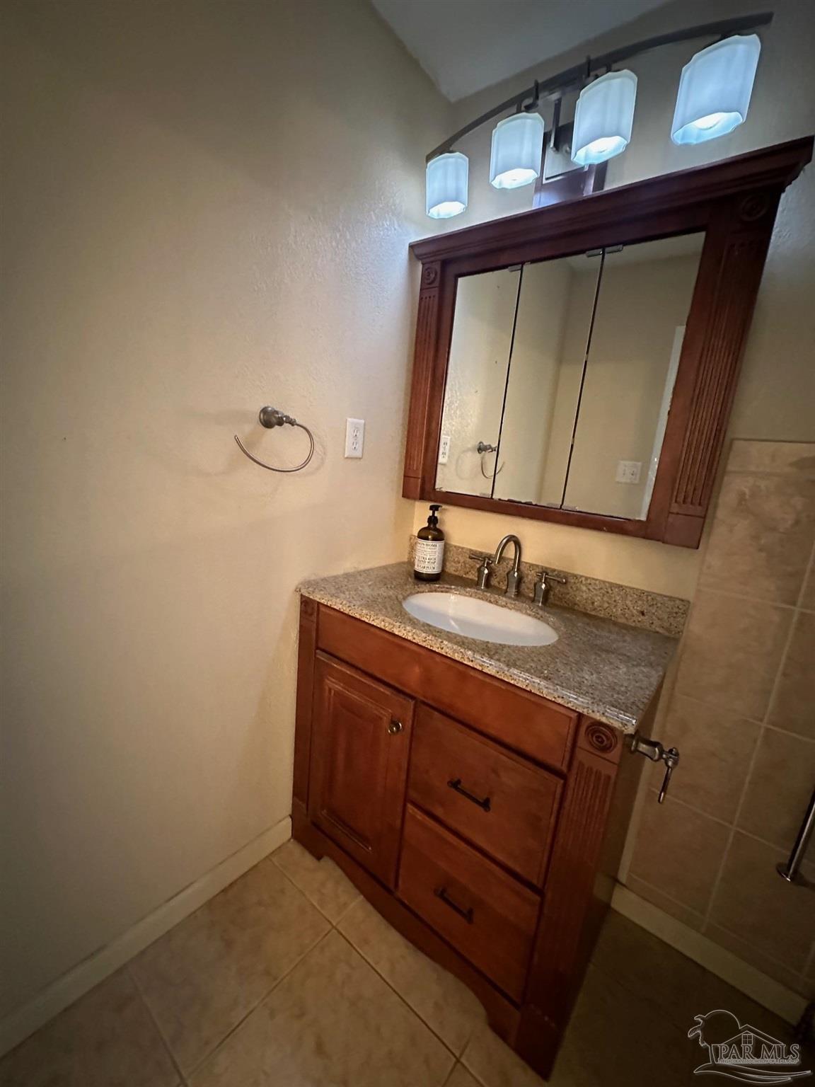 8420 Williamsburg Cir