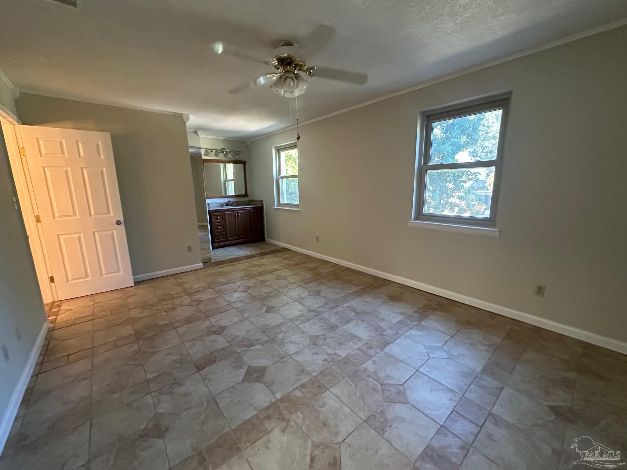 8420 Williamsburg Cir