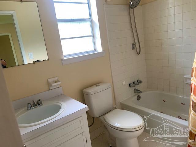 3161 Fayal Dr