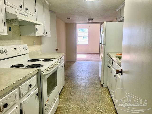 3161 Fayal Dr