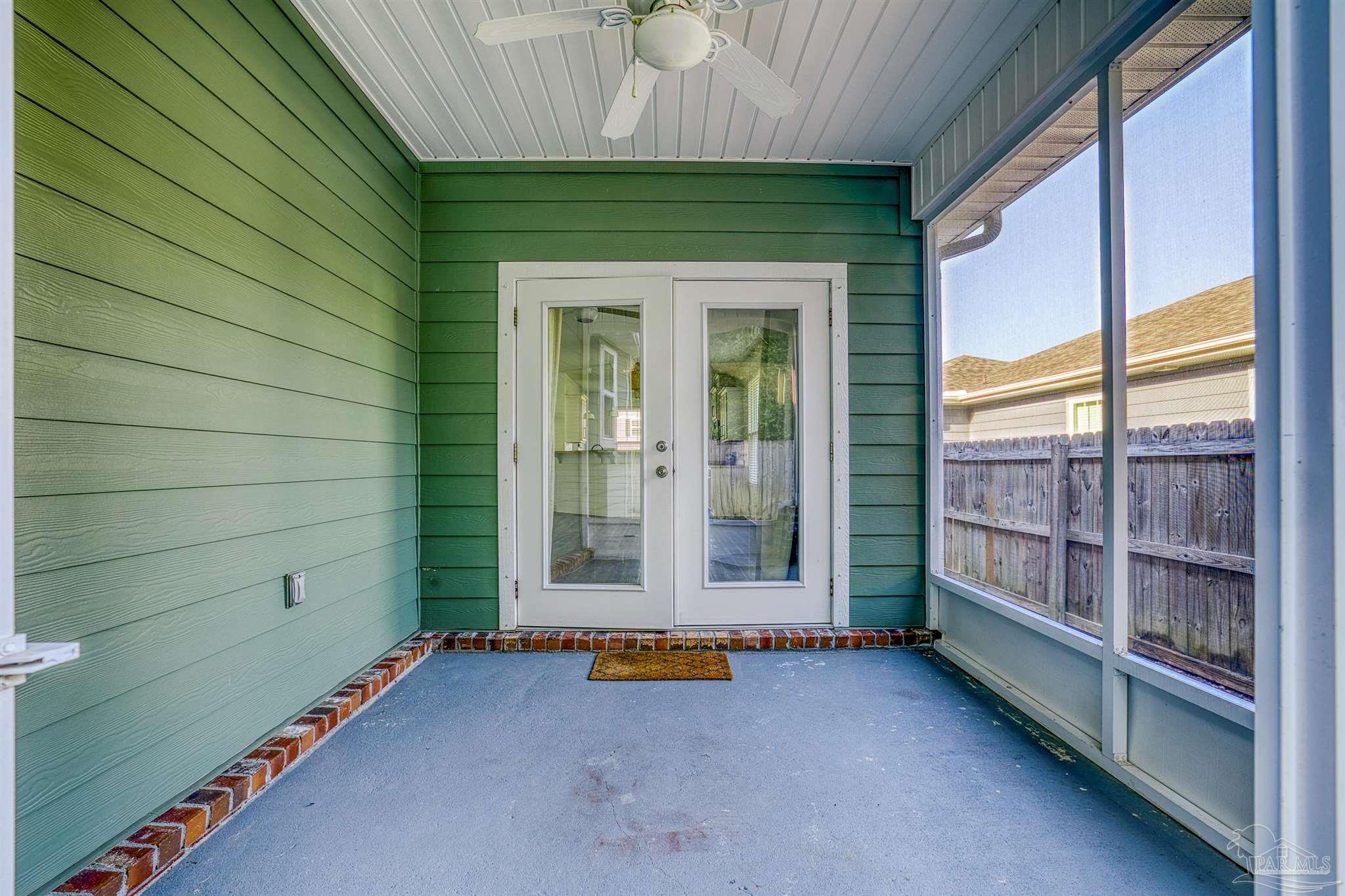 5753 Blackhorse Cir